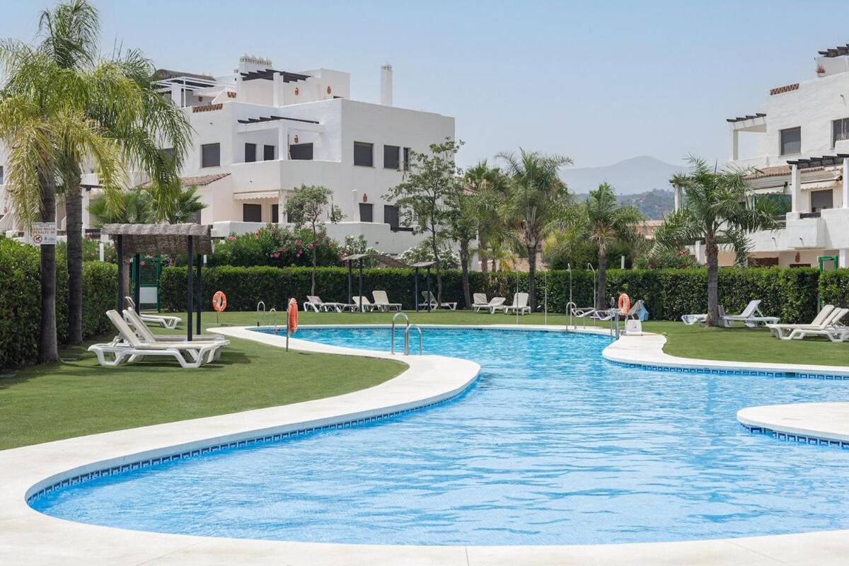 Beautiful Renovated With Pool Rdr477 Apartment *