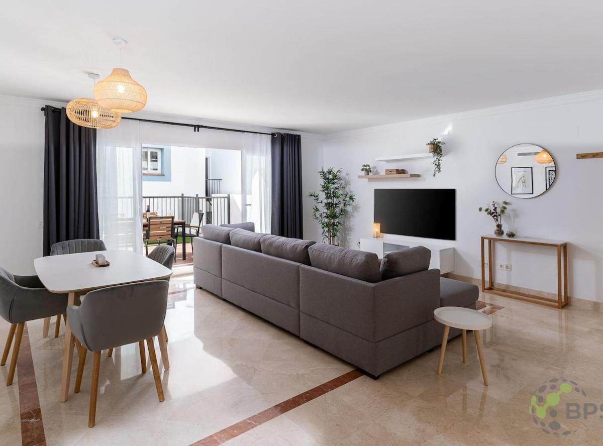 Elegant And Stylish Retreat 592 Apartment *