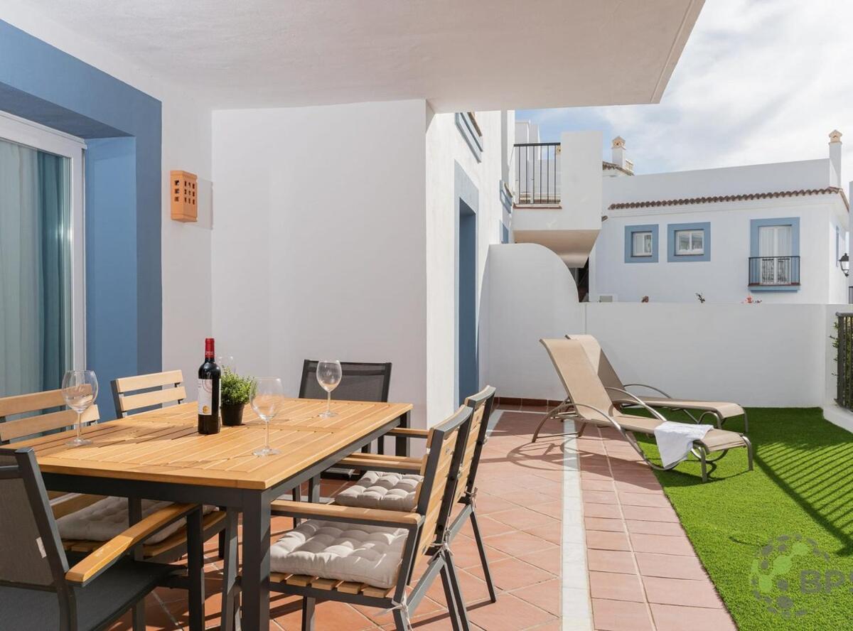Elegant And Stylish Retreat 592 Estepona