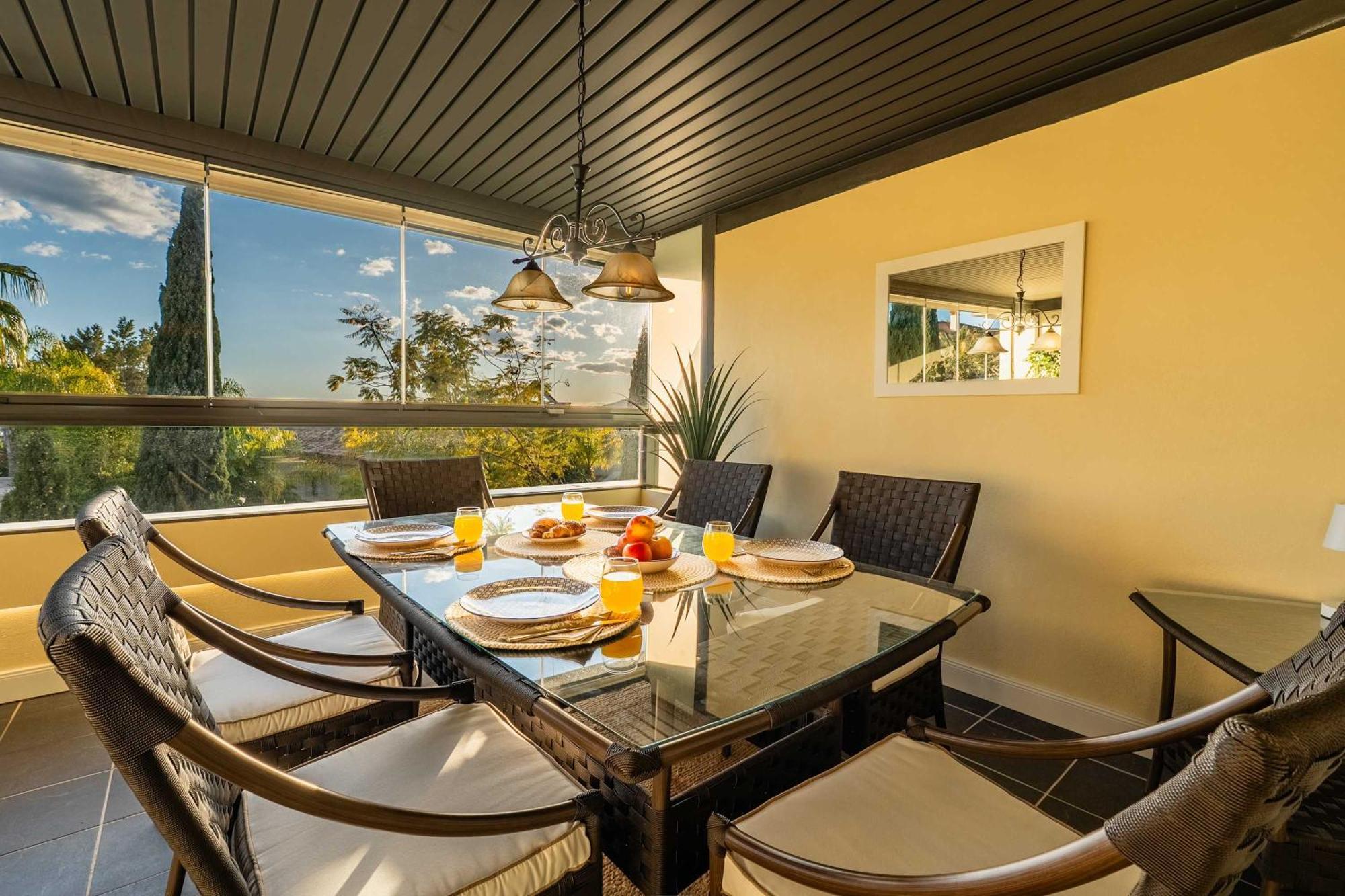 Cozy Golf Escape Flamingos - Marbella Apartment