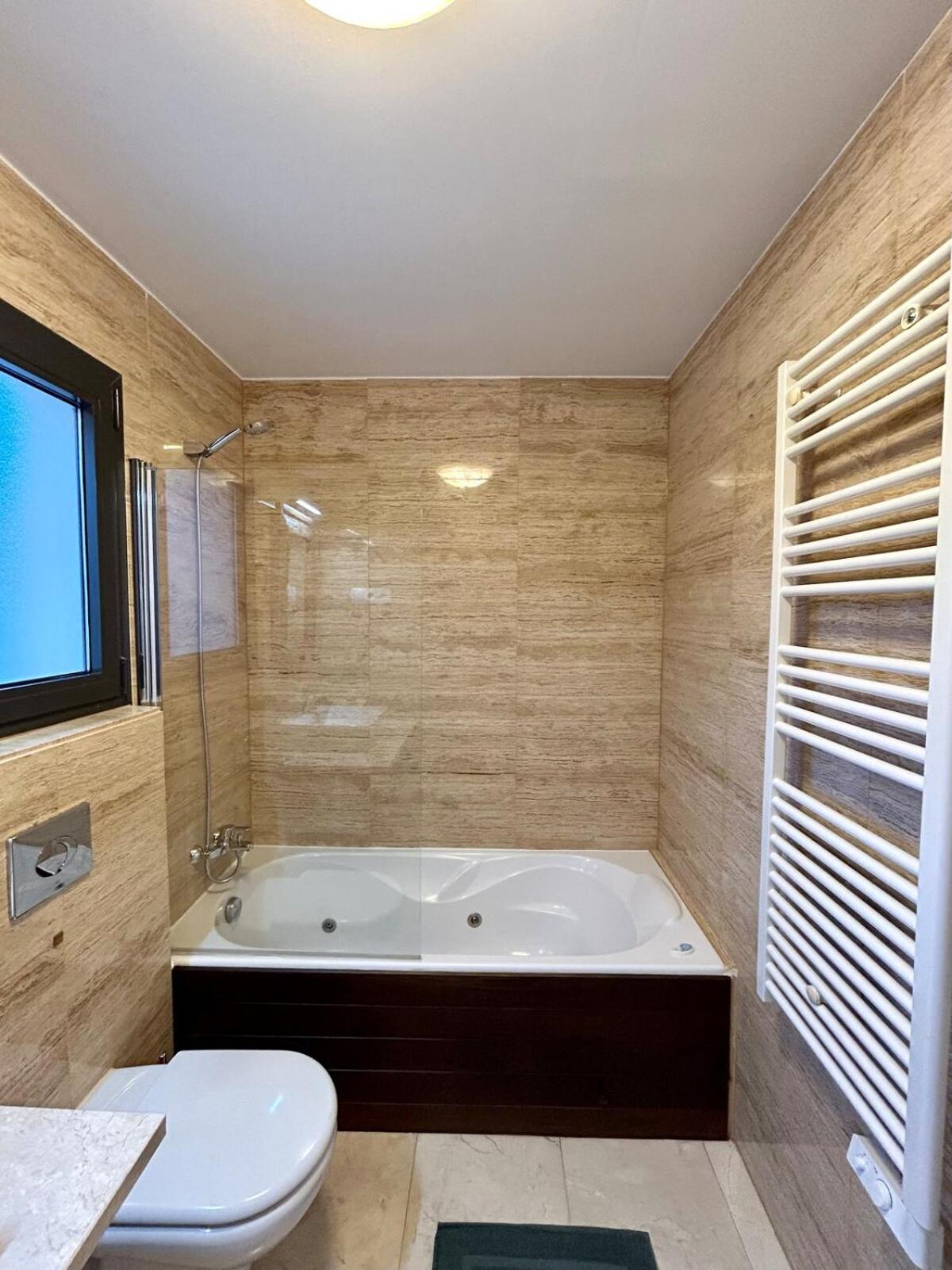 2br Luxe In Marbella Close To Beaches