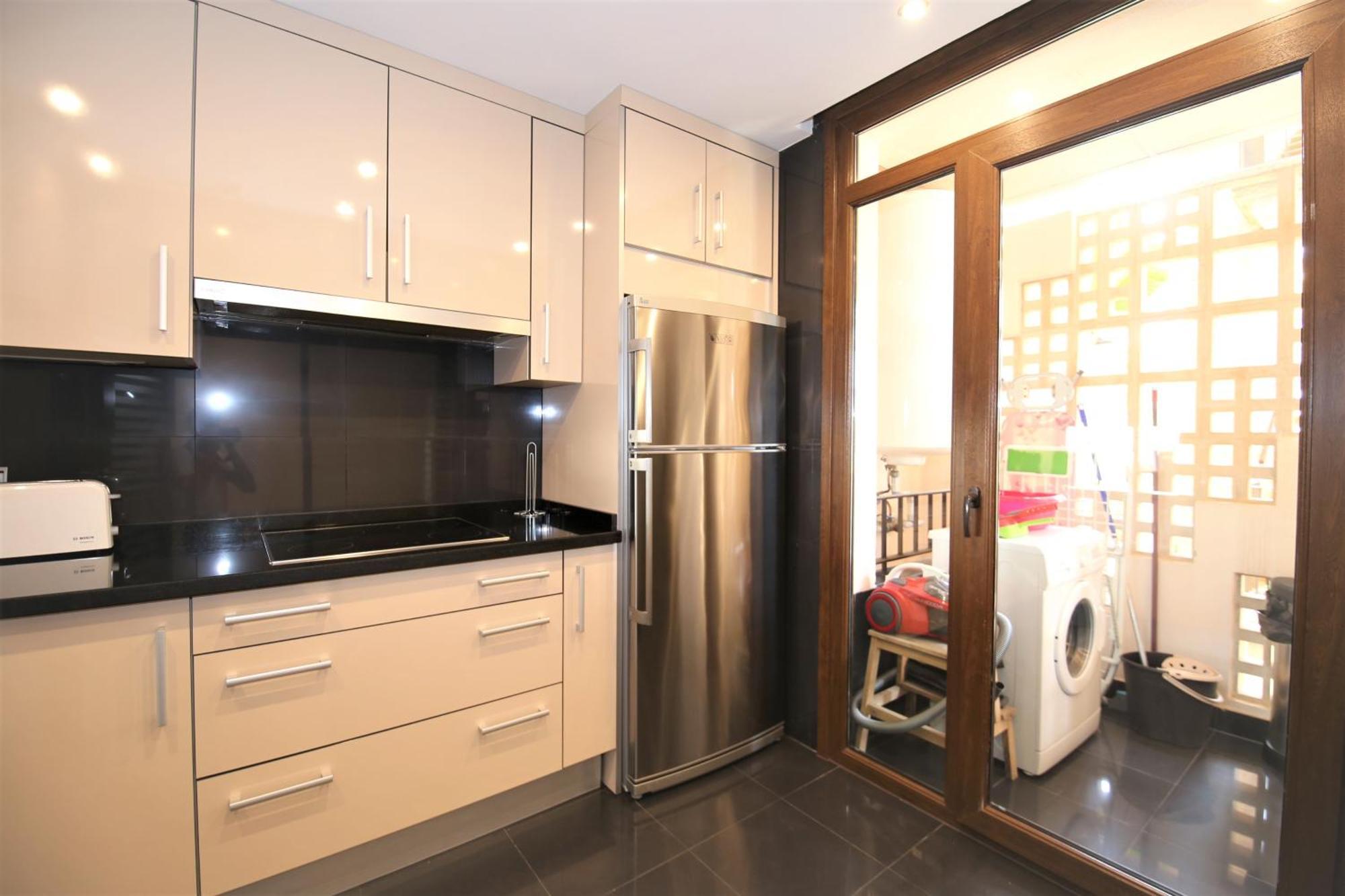 East Daisy Apartment *