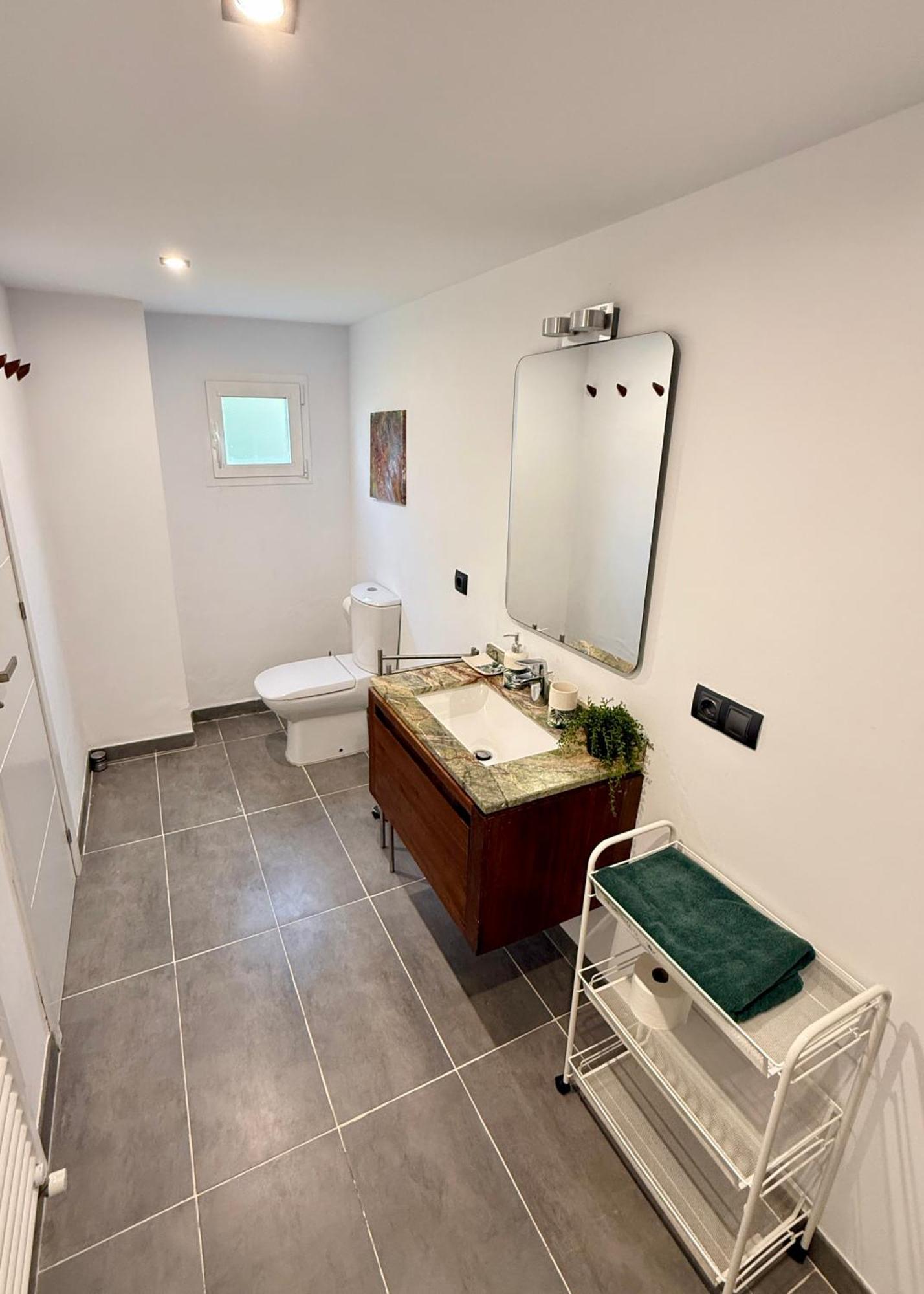 Atalaya: Luxury Marbella Retreat Near Golf And Villa Estepona