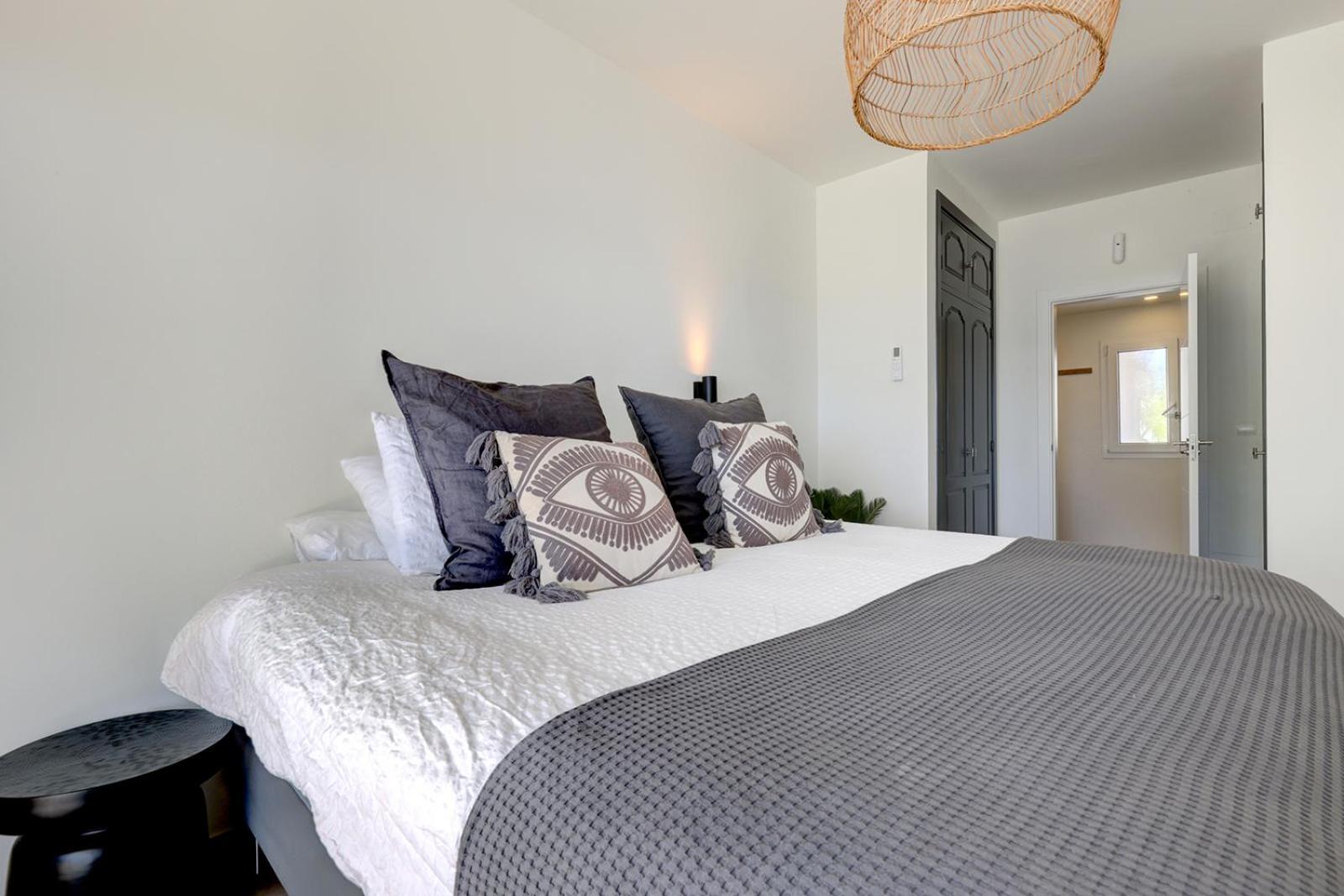 El Paseo - Gerenoveerd Met Zeezicht Apartment Estepona