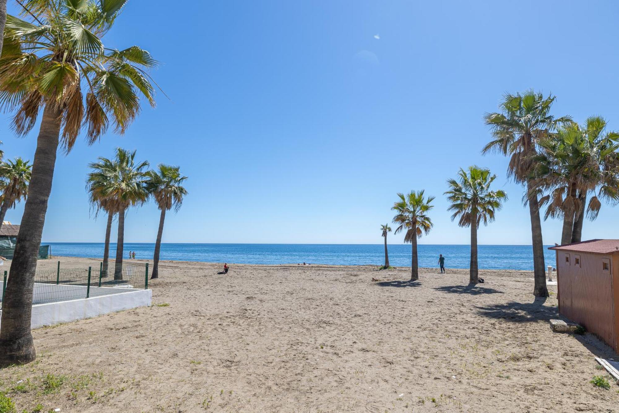 Apartamento And Apartment, 100mts From The Estepona
