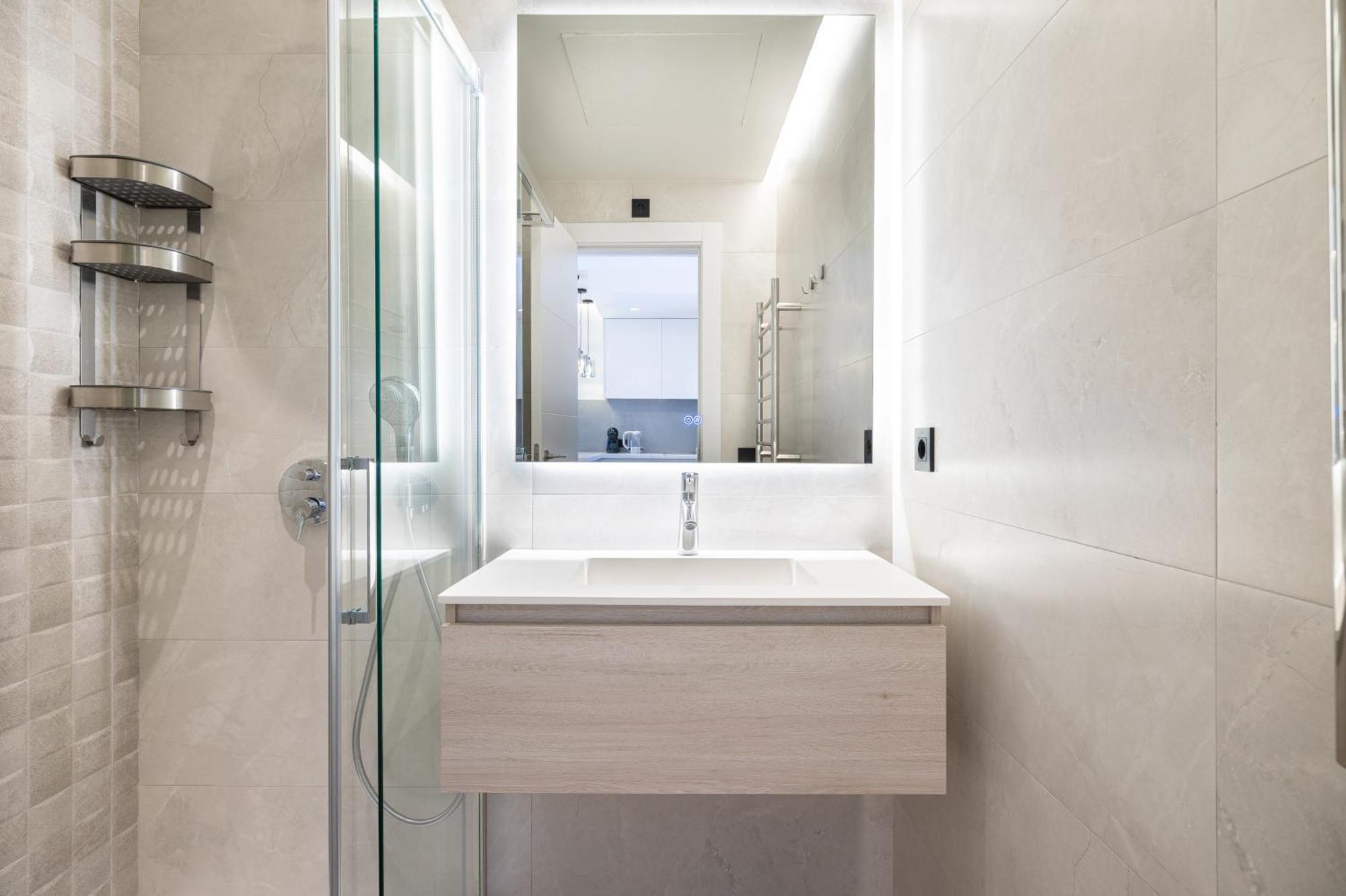 And Apartment, 100mts From The