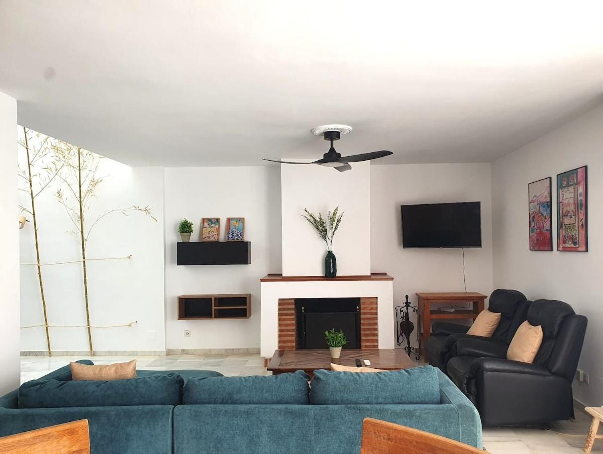 Holiday home Gran Casa Luminosa Con Jardin Privado *