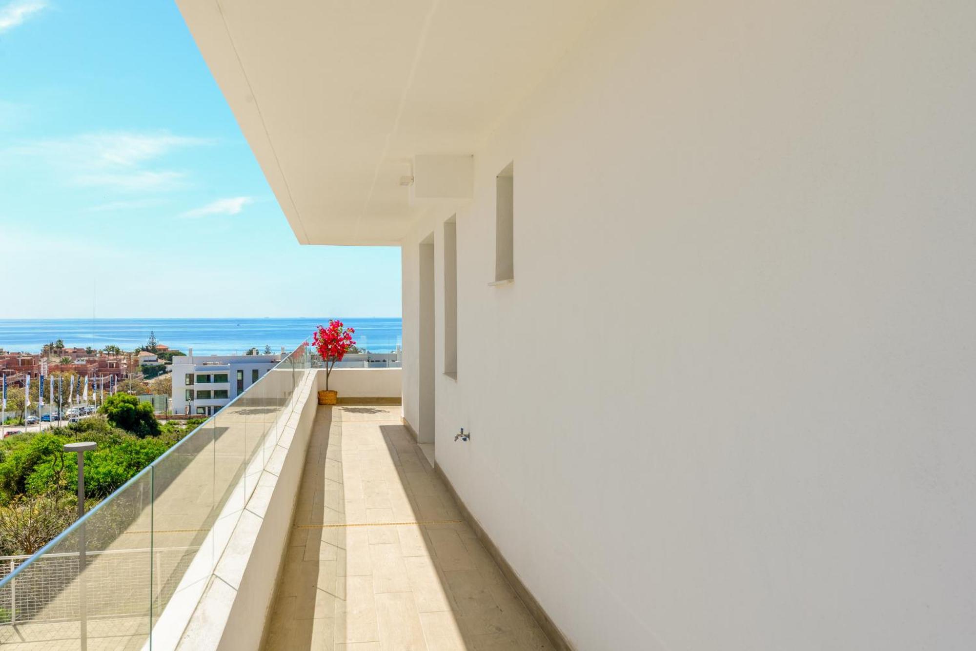 Apartment One-80 2440 Estepona