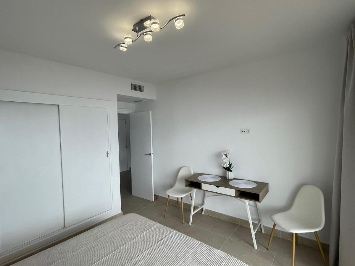 Paseo Maritimo Primera Linea De Playa Apartment *