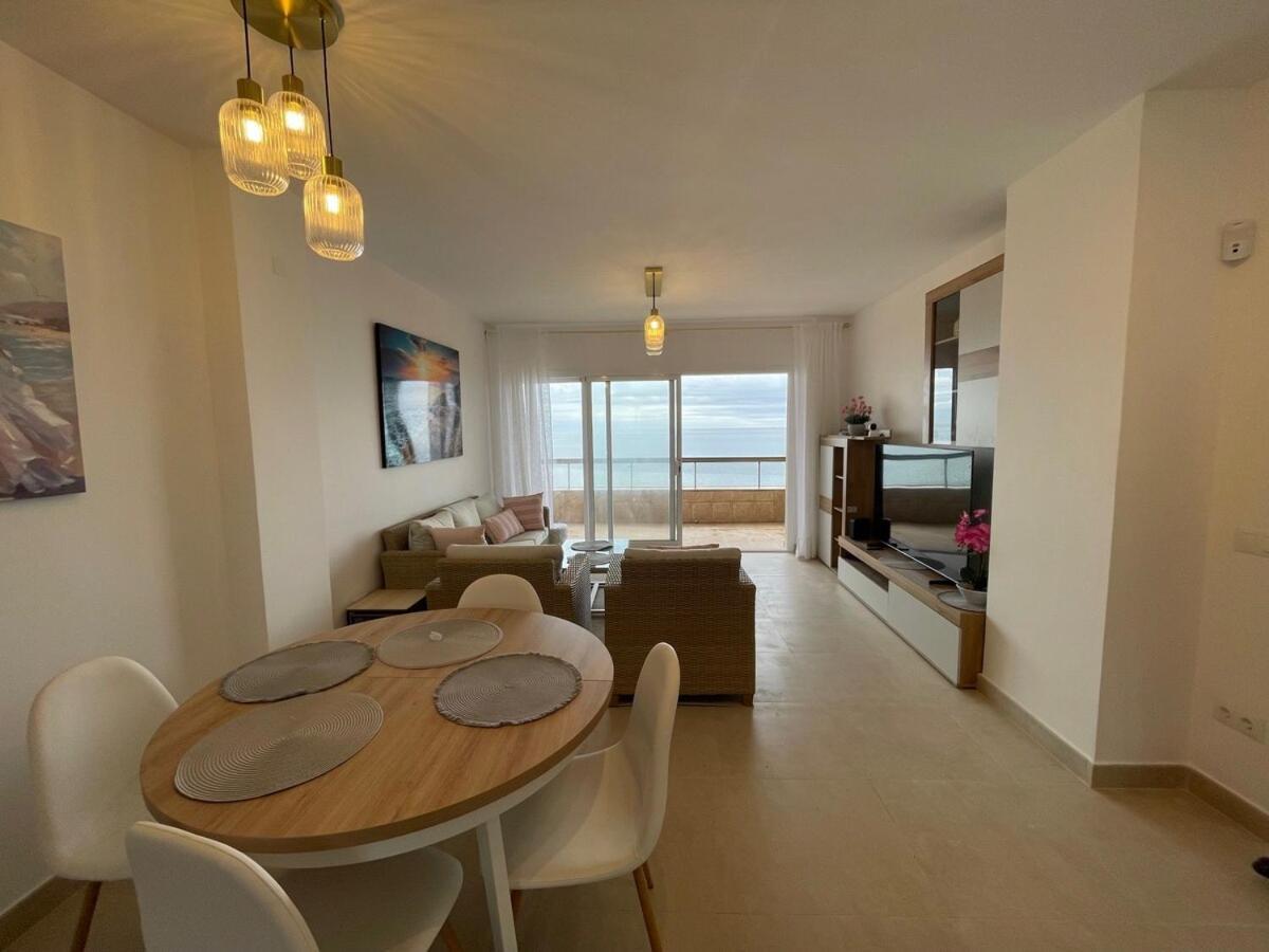 Paseo Maritimo Primera Linea De Playa Apartment Estepona