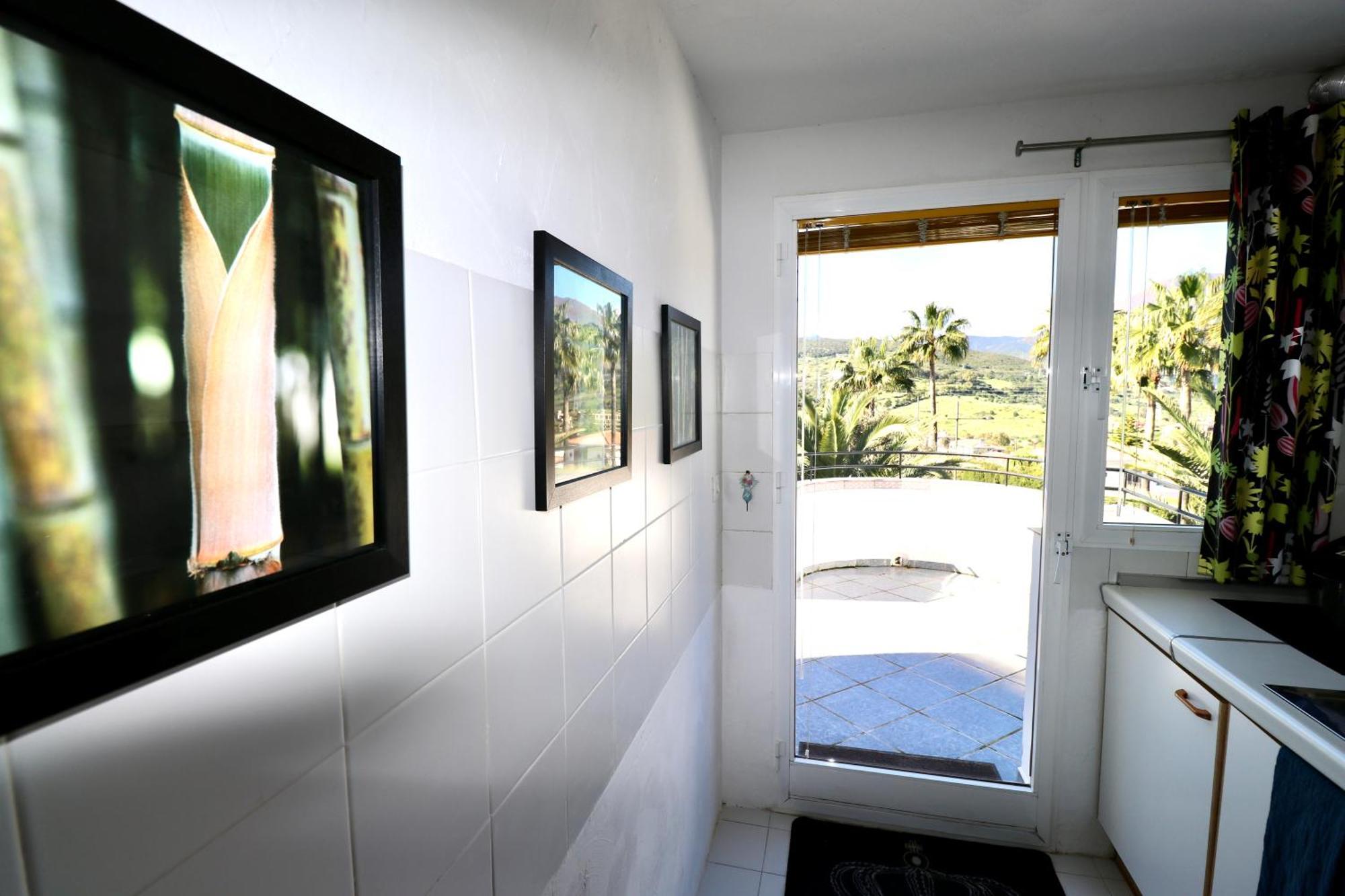 Golf Resort, Pool, Bbq, Massive Sunny Terrace With Mountain Views * Estepona