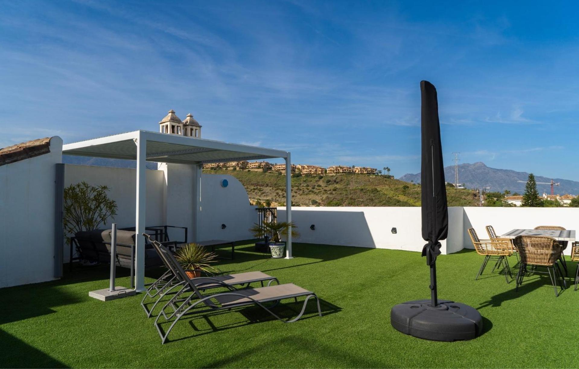 Apartment Serene Hideaway, Luxurious 2-bedroom Penthouse In The Exclusive Paraiso Pueblo *