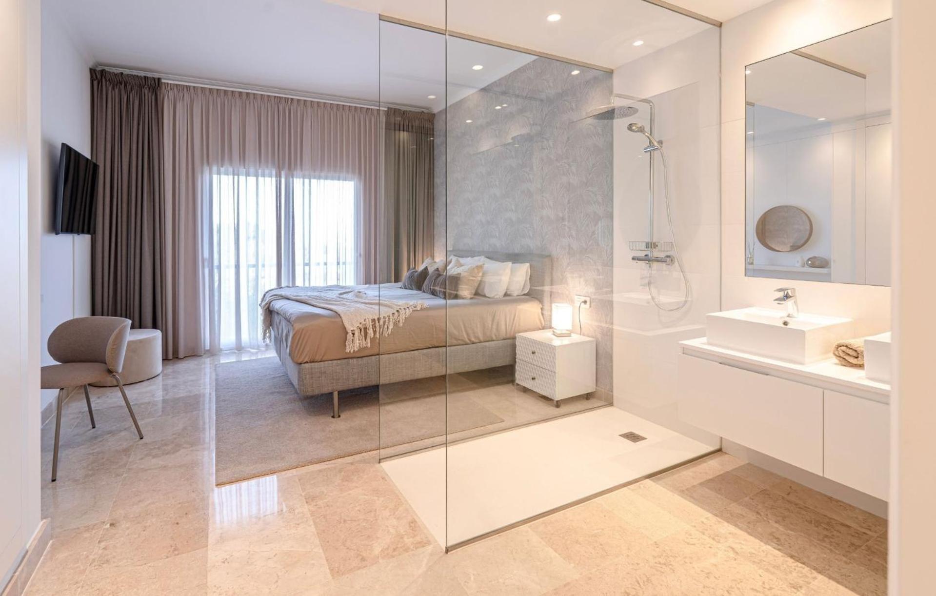 Serene Hideaway, Luxurious 2-bedroom Penthouse In The Exclusive Paraiso Pueblo * Estepona