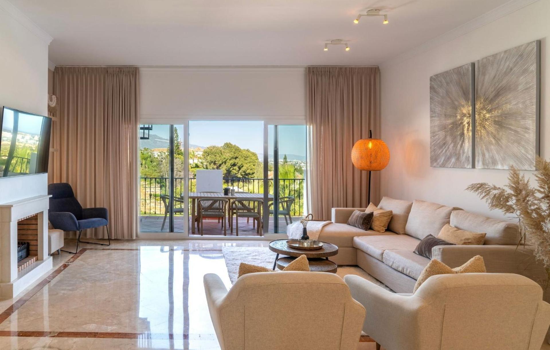 Apartment Serene Hideaway, Luxurious 2-bedroom Penthouse In The Exclusive Paraiso Pueblo *