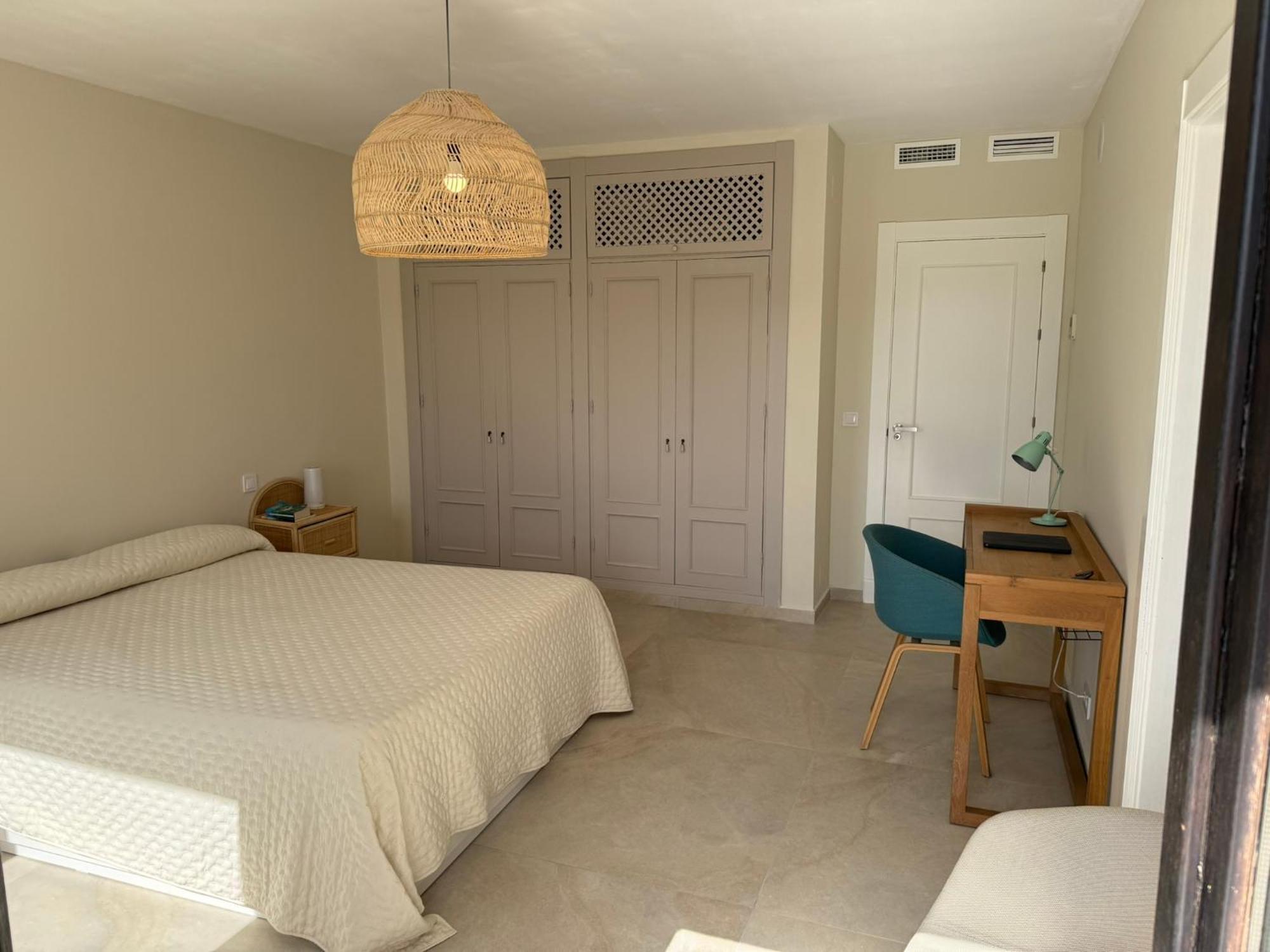 Townhouse With Garden Apartment Estepona