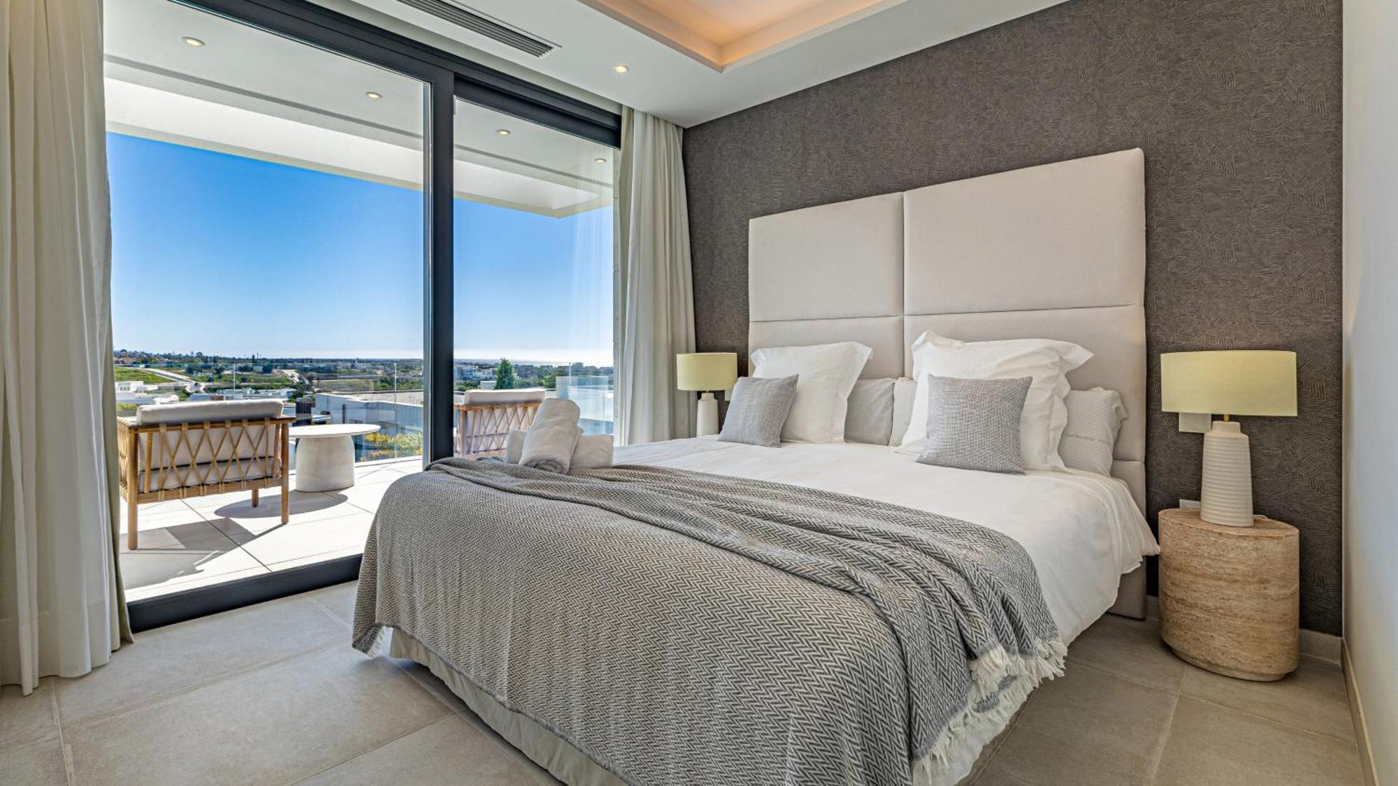 Villa Vacation Marbella I Martinica, Turquoise Heated Pool, Rooftop Hot Tub With Sea View, Cine Room, 5 Min To The