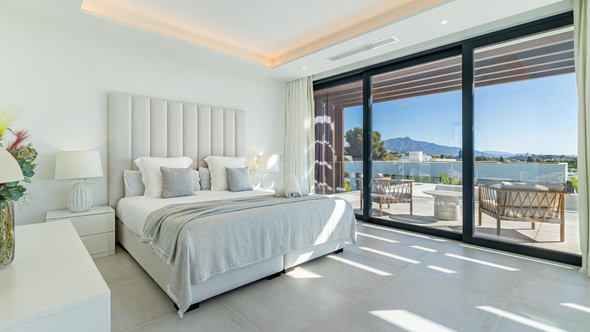 Vacation Marbella I Martinica, Turquoise Heated Pool, Rooftop Hot Tub With Sea View, Cine Room, 5 Min To The Villa