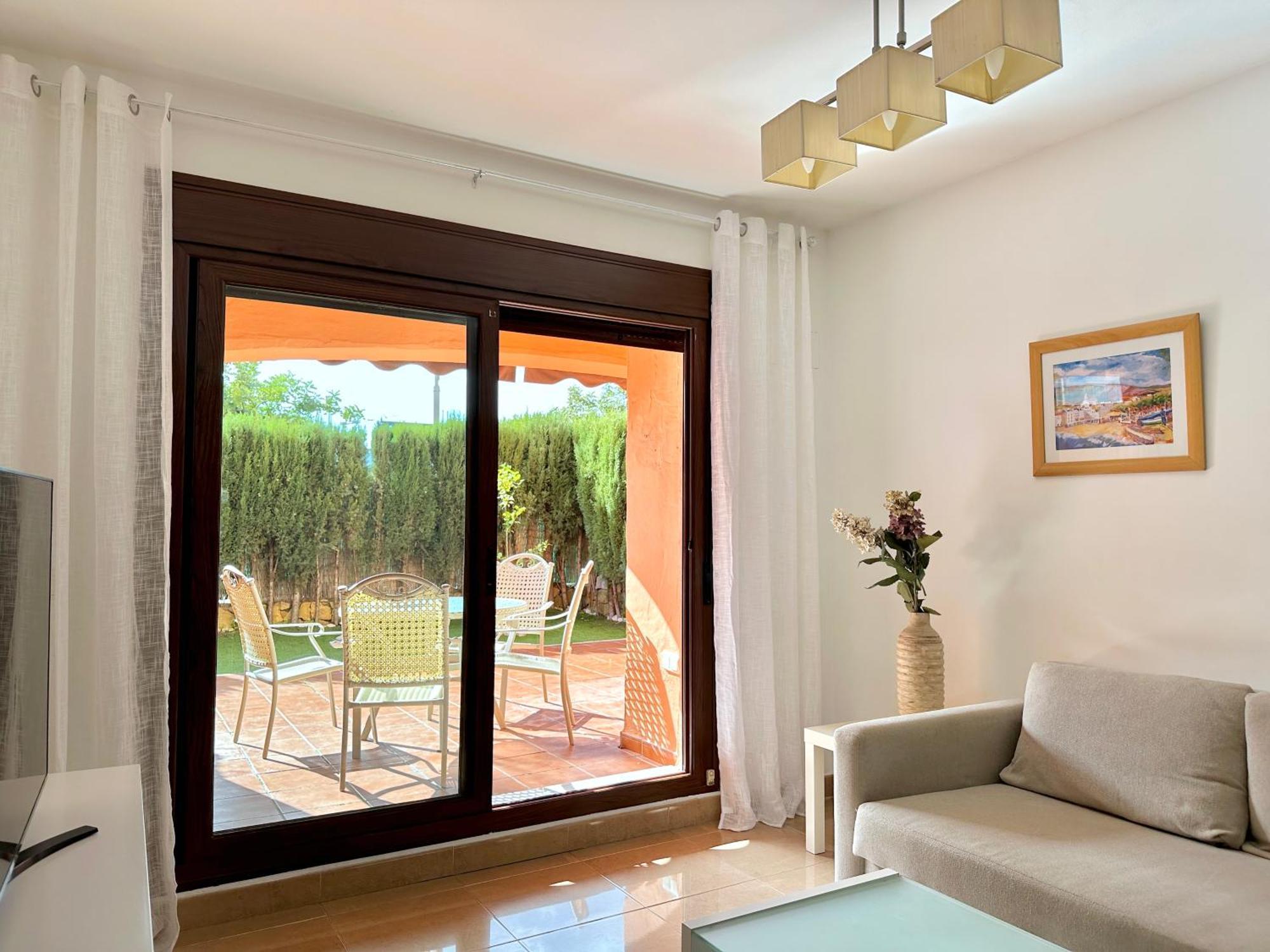 Apartment Beautiful 2-bedroom Frontline