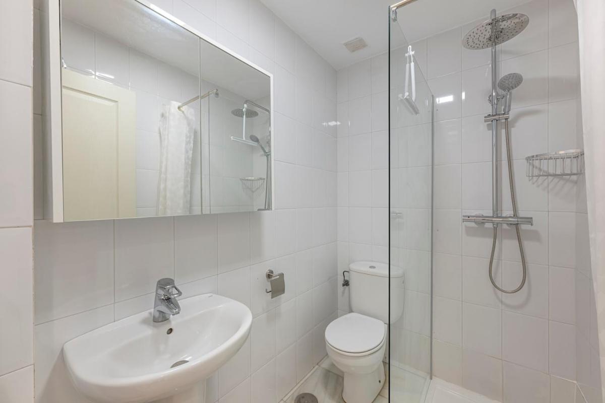 Cozy & Comfy Seaside Retreat In * Estepona