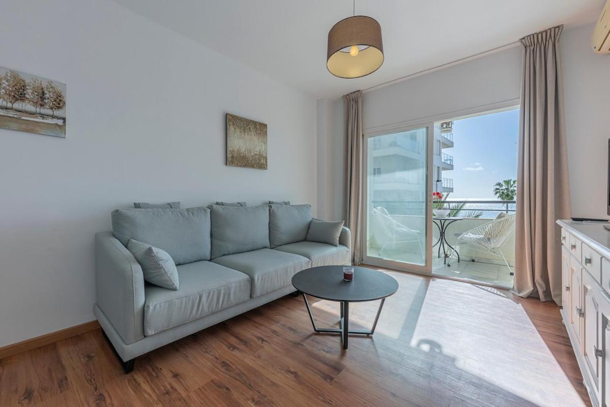 Cozy & Comfy Seaside Retreat In * Estepona