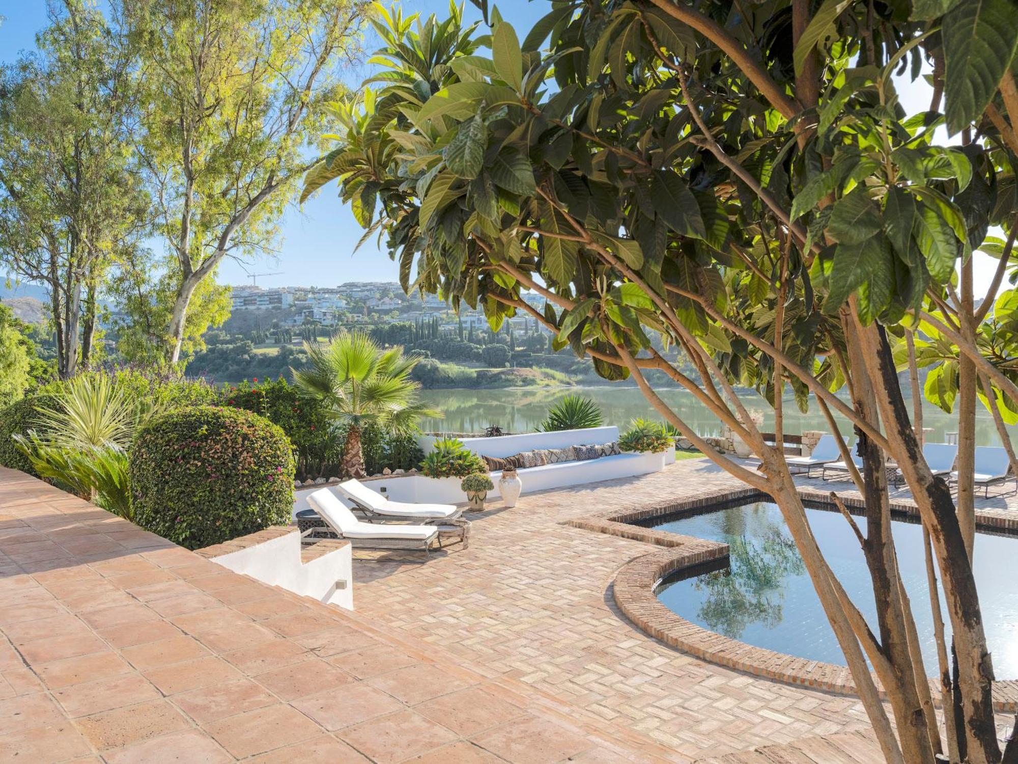 Smb10 - Stunning Luxury On A Private Domaine At Padierna Golf Club Golf Club Villa