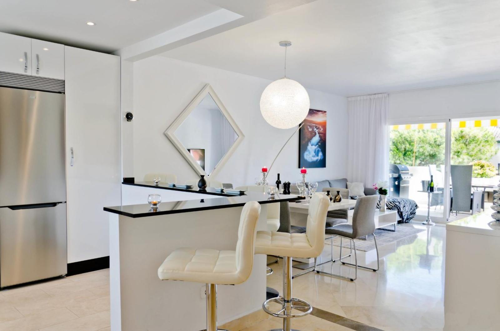 1408 - Luxury Two Bed Penthouse In El Presidente * Estepona