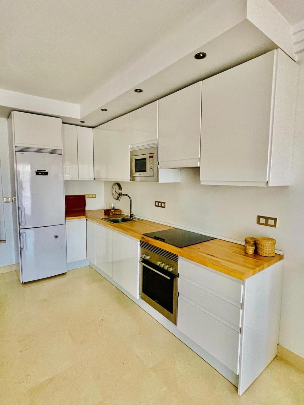 Superhosts Gazules Del Sol -marbella Area Apartamento Estepona