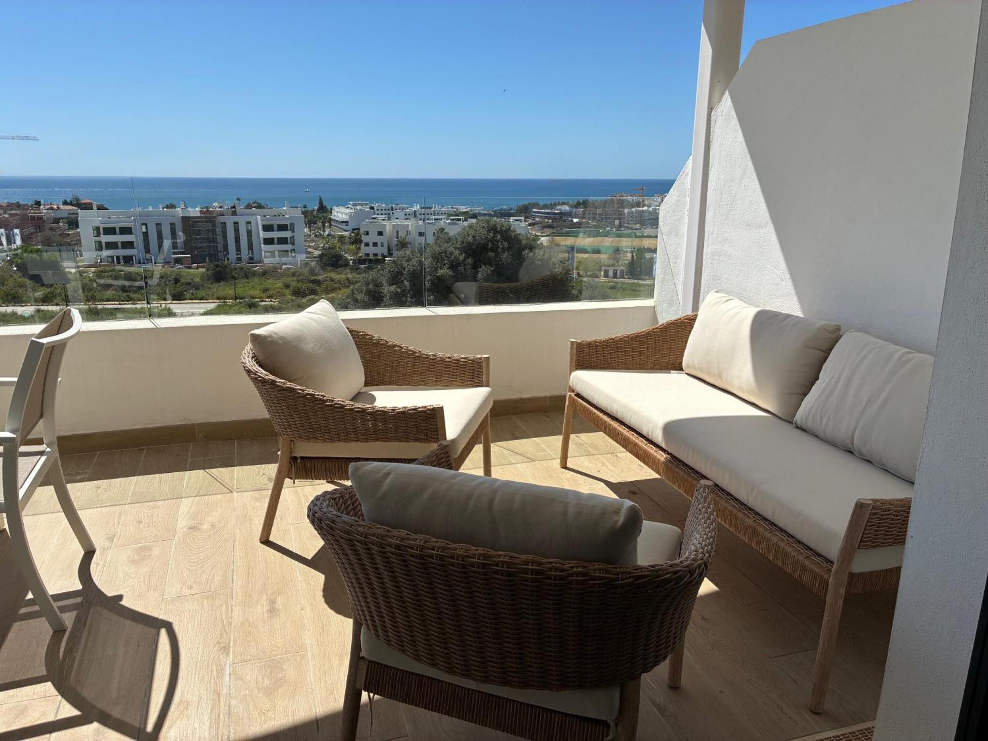 One-80 2440 Apartment