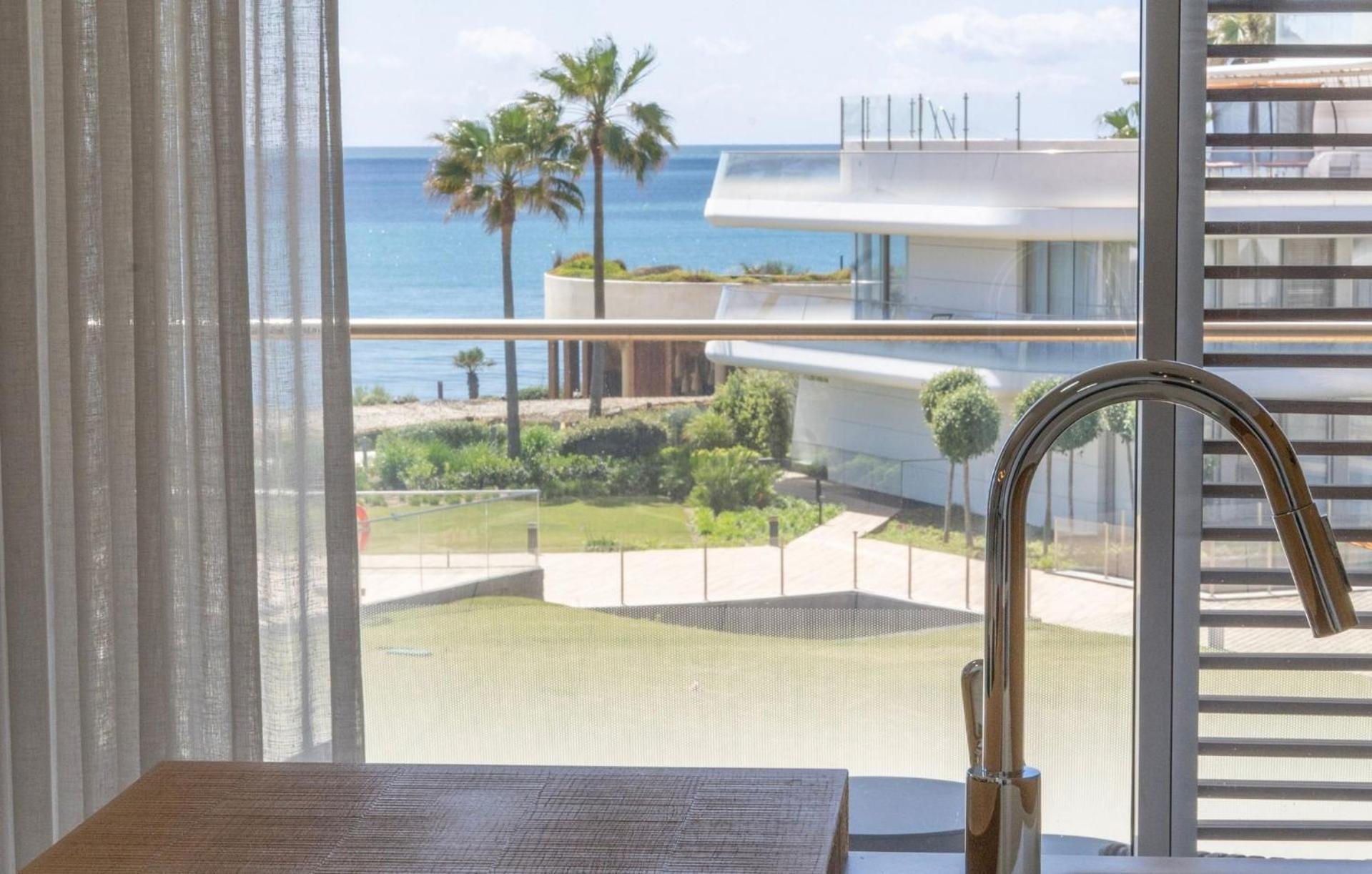 Modern 3-bedroom Luxury With Panoramic Sea Views The Edge, Estepona