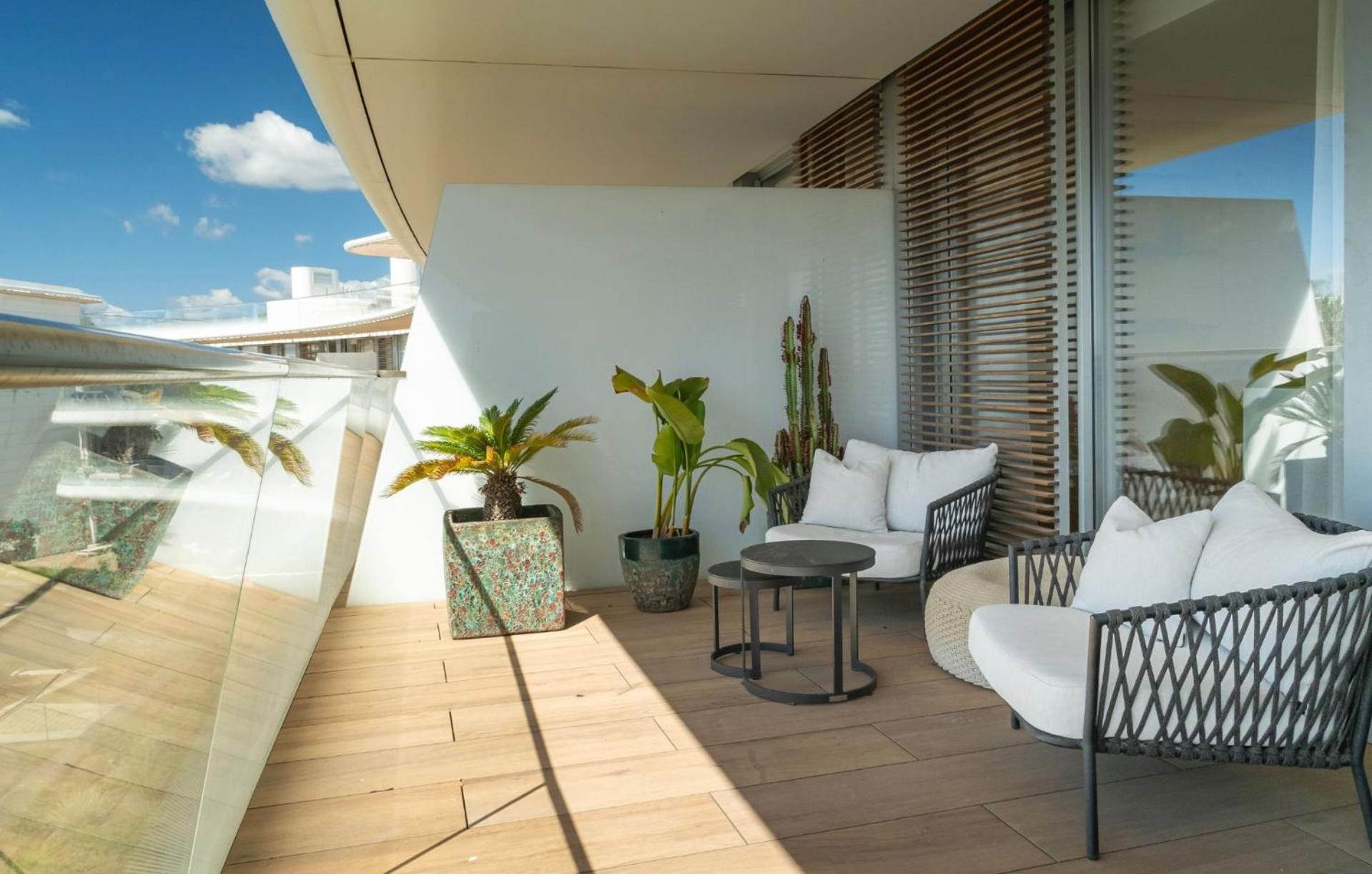 Apartment Modern 3-bedroom Luxury With Panoramic Sea Views The Edge,
