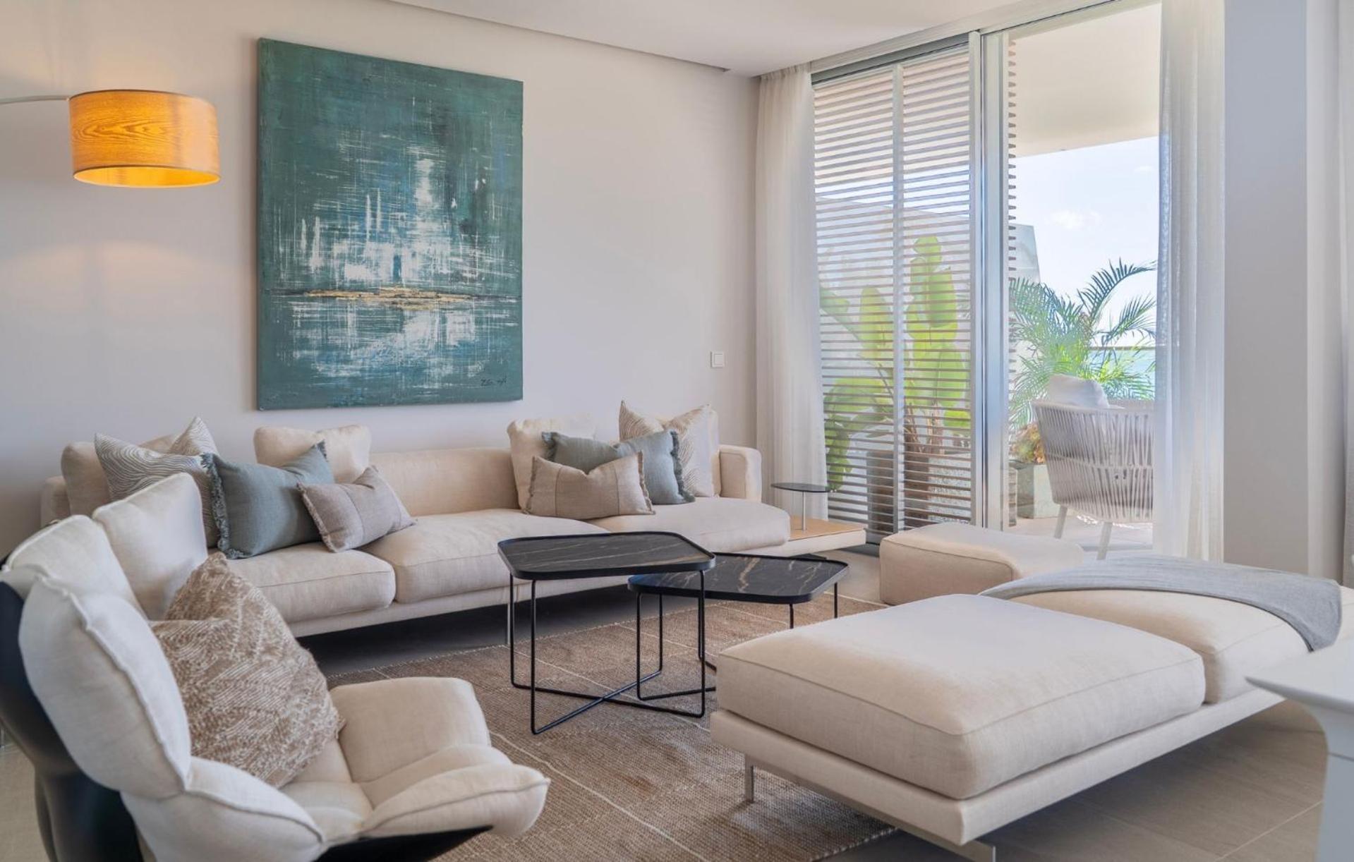 Modern 3-bedroom Luxury With Panoramic Sea Views The Edge, Apartment
