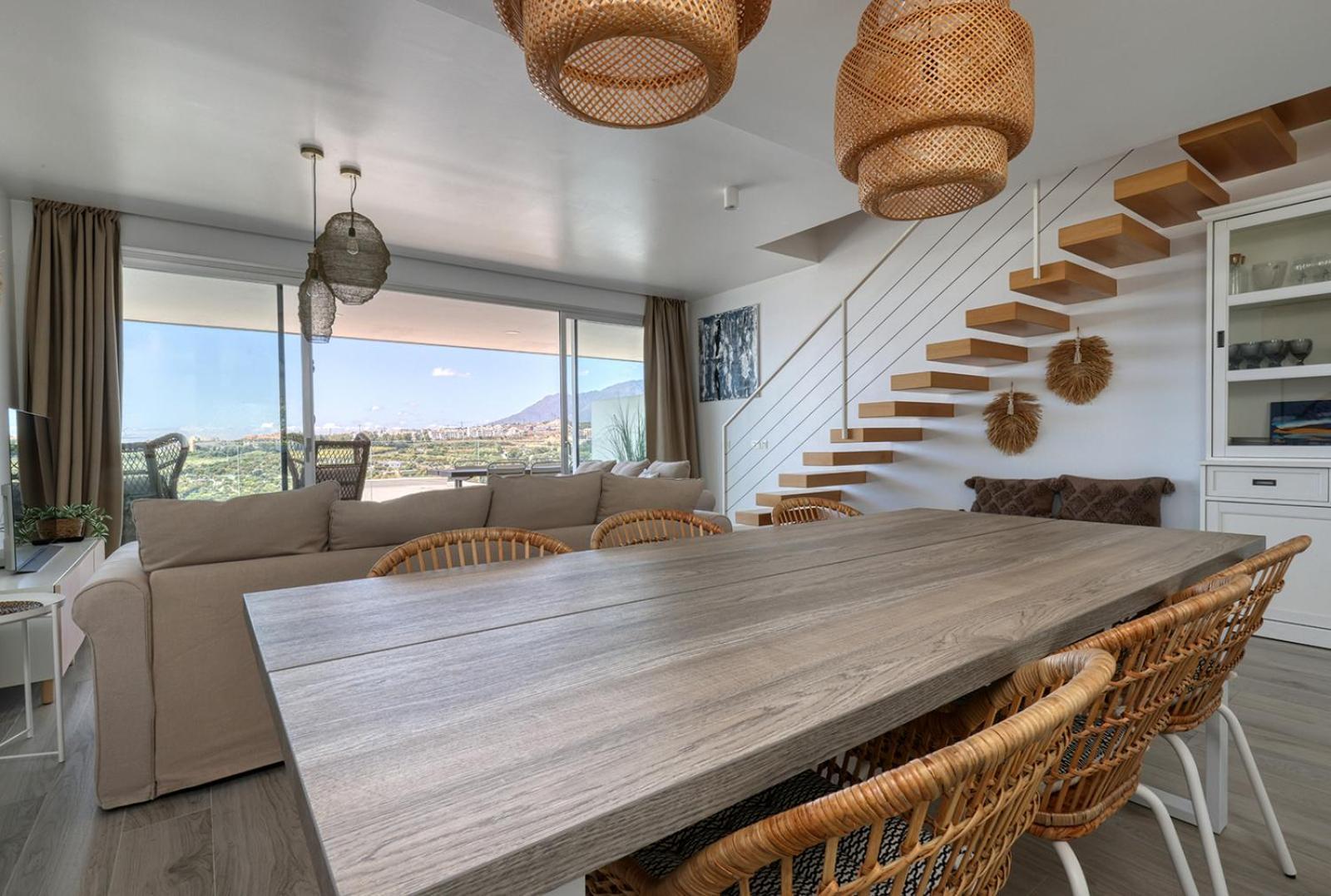 Stunning Three Bedroom Townhouse With Great Views! Apartment