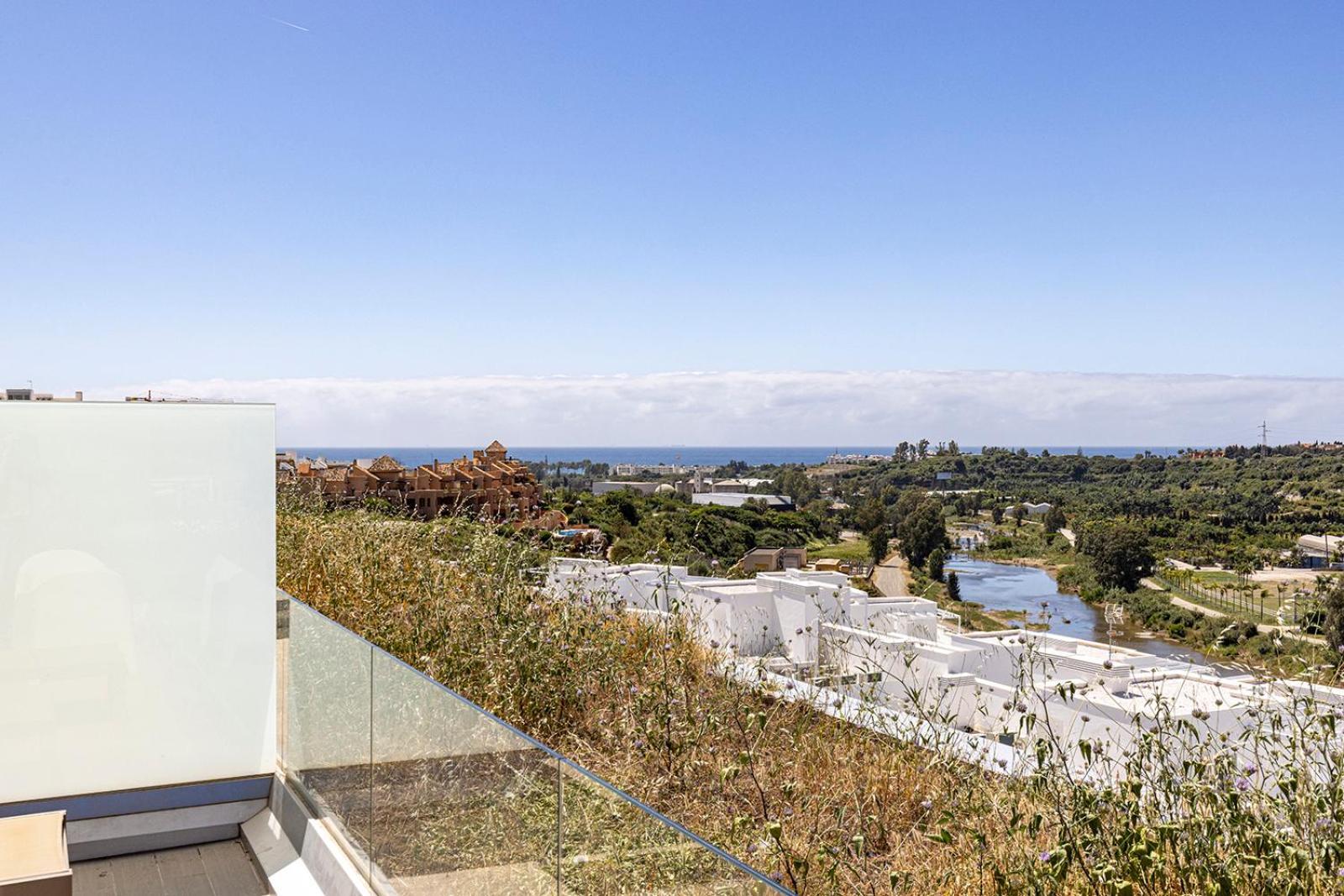 Stunning Three Bedroom Townhouse With Great Views! * Estepona