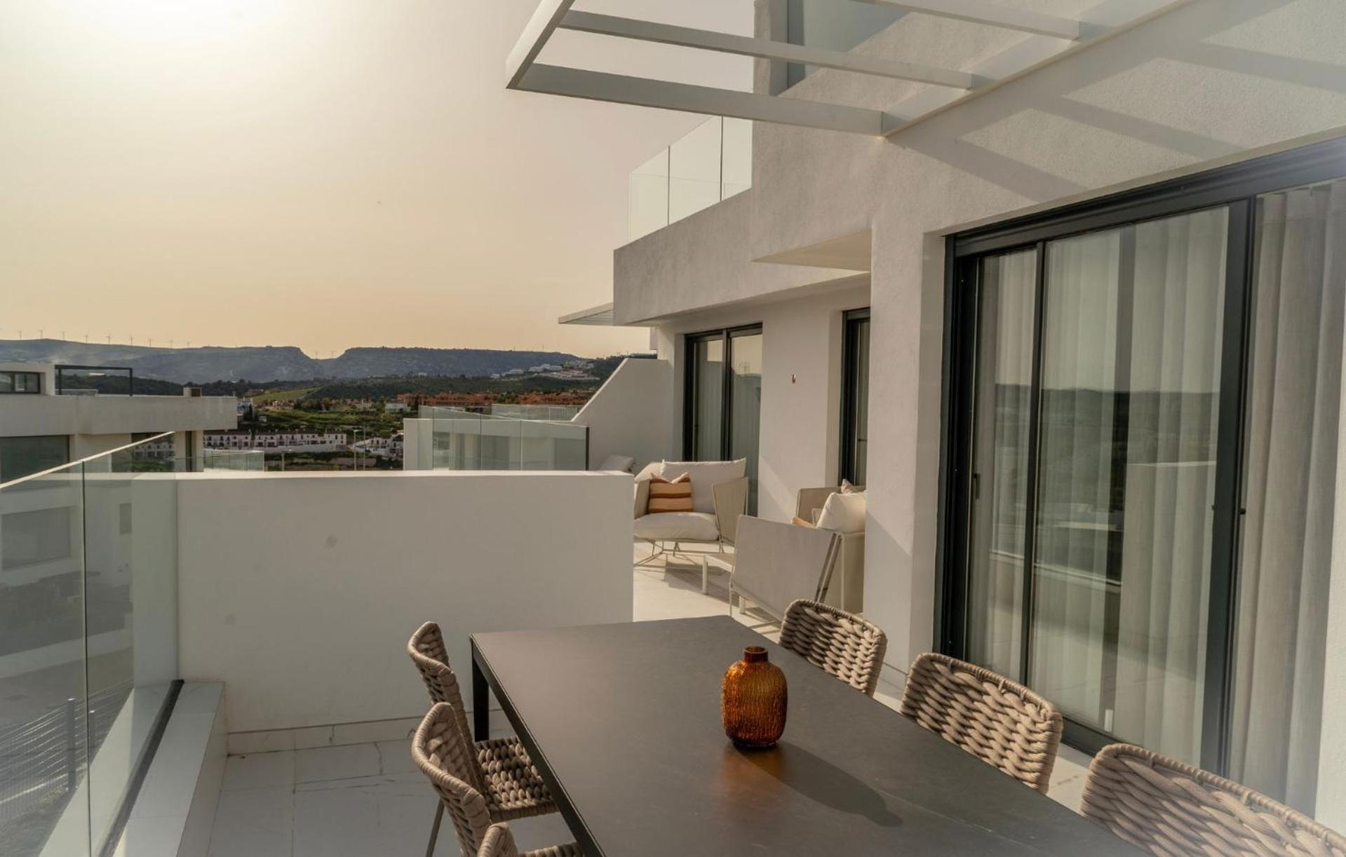 Modern Two-bedroom Coastal Retreat With Panoramic Sea Views To Africa Apartamento *