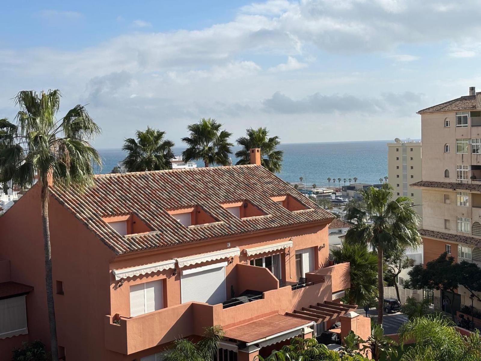 Hanami La Fragata Atico Duplex * Estepona