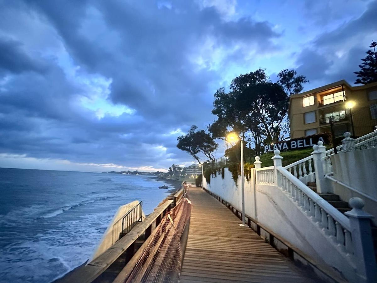 Modern Beachfront 2 Bdrm , Incredible Views Apartamento Estepona