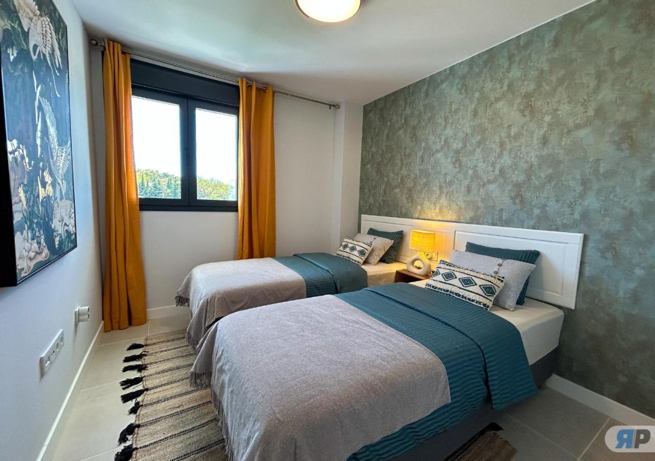 Apartamento Archidona With Terrace And Garden View Estepona