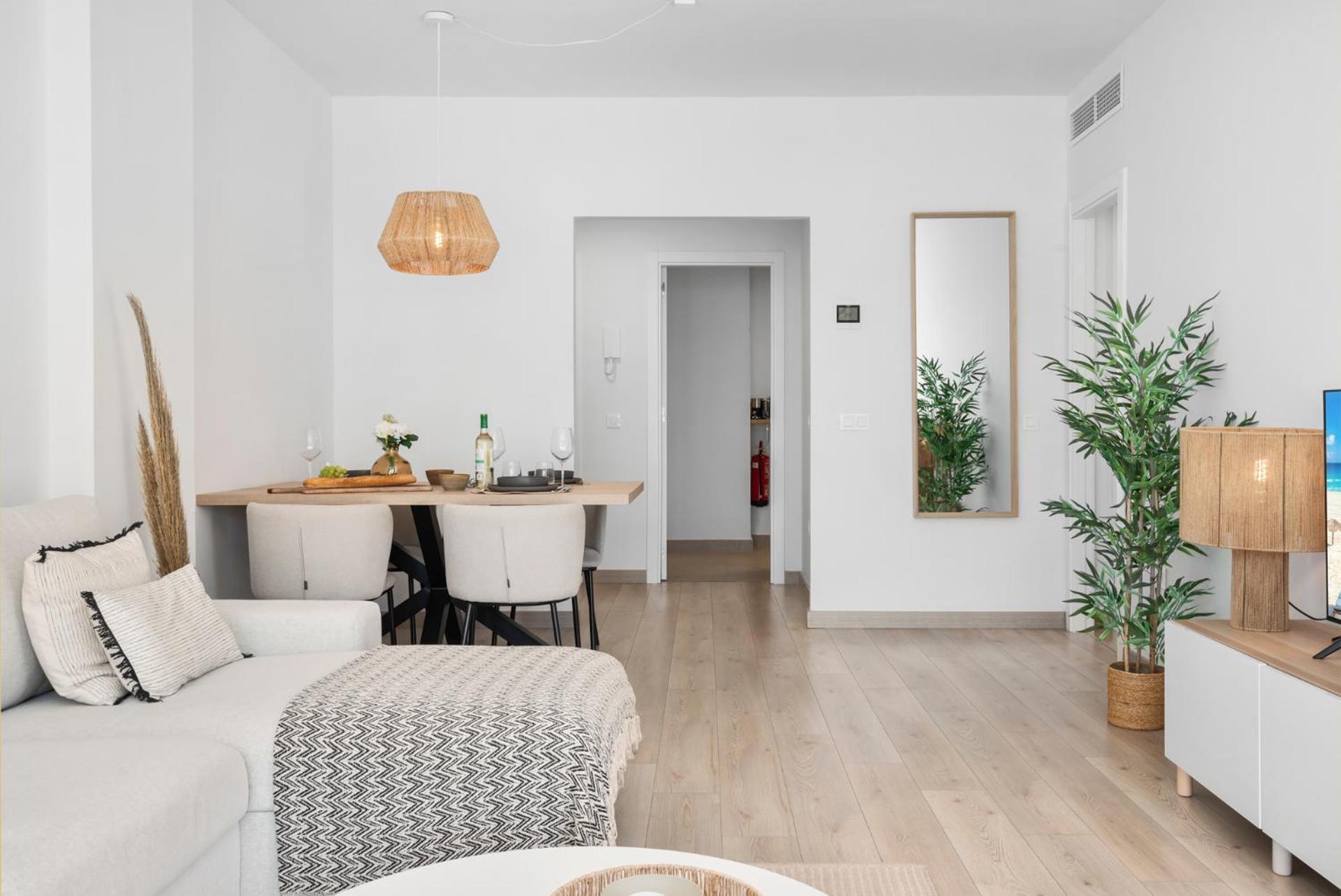 Luxury Penthouse With Beautiful Rooftop At Location * Estepona