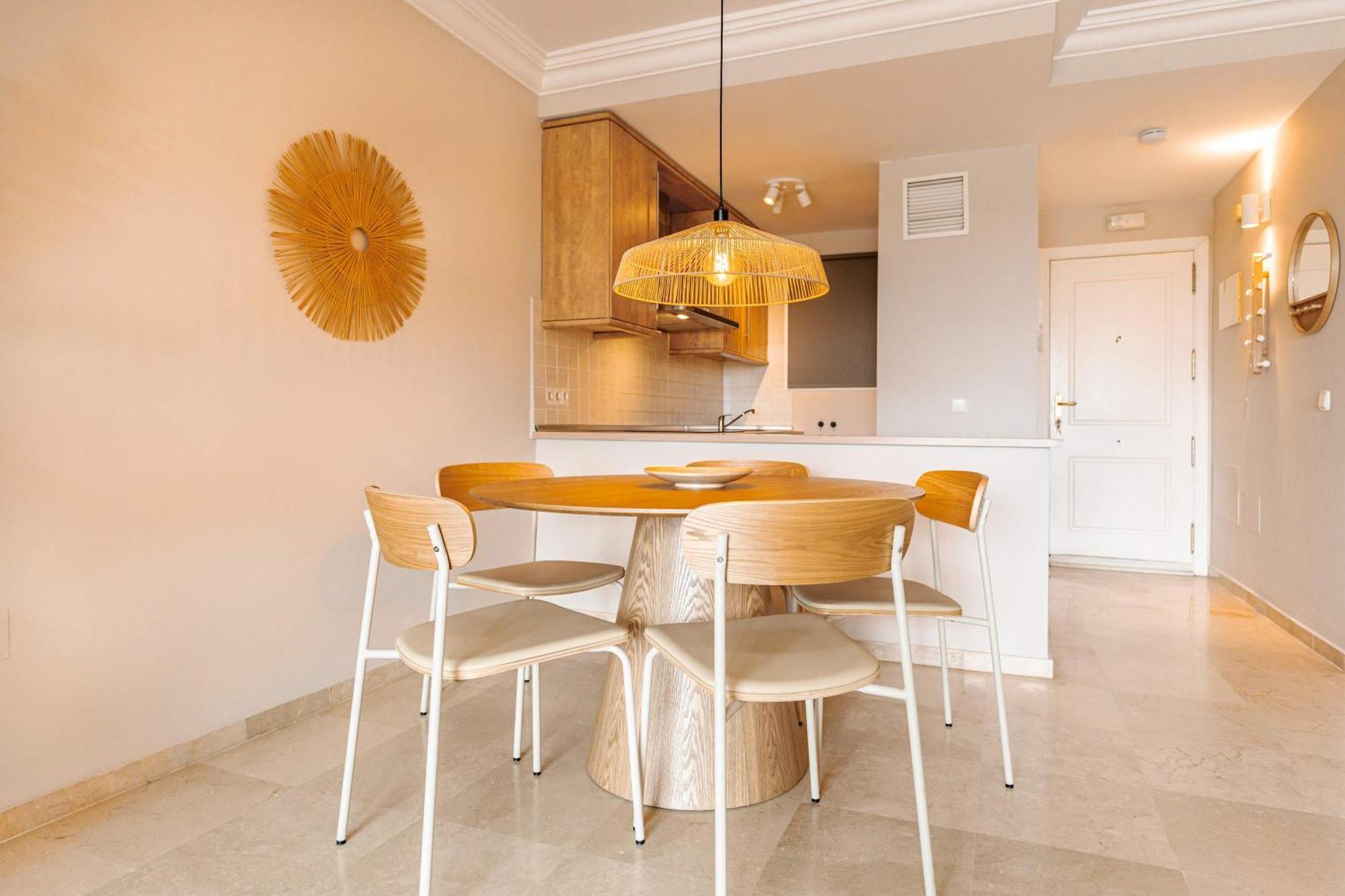 Sea & Sun Hills Views Pool Jacuzzi Apartamento *