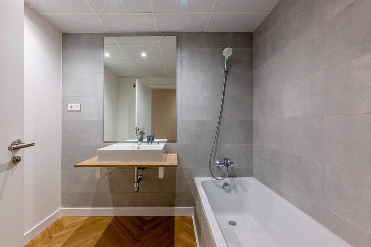 Fancy And Minimalist Flat In L Sea Views