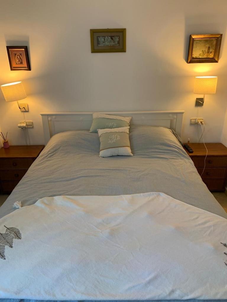 Beachside Costalita Sol - Huge Terrace & Pool Apartment Estepona