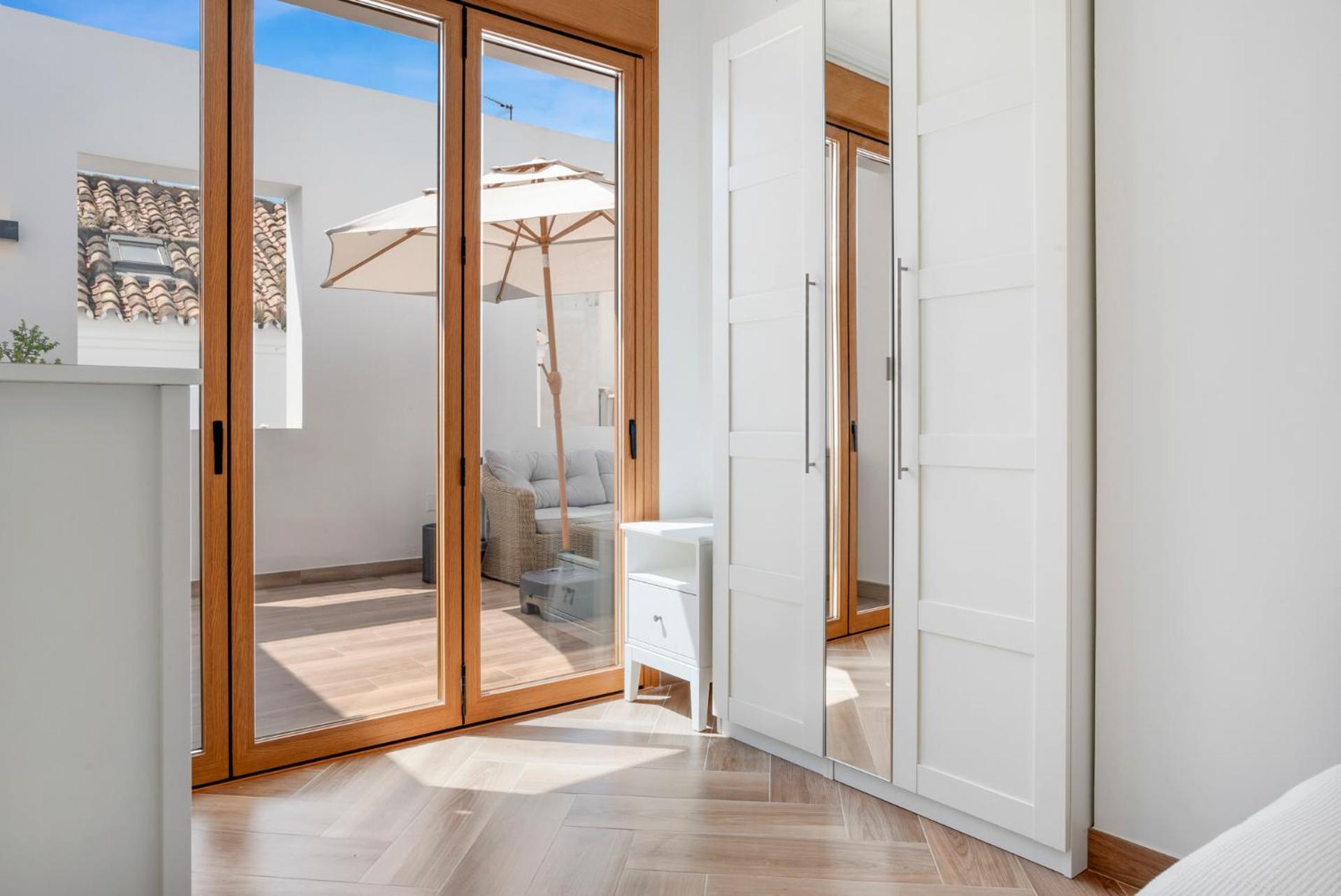 Atico En Centro De Apartamento Estepona