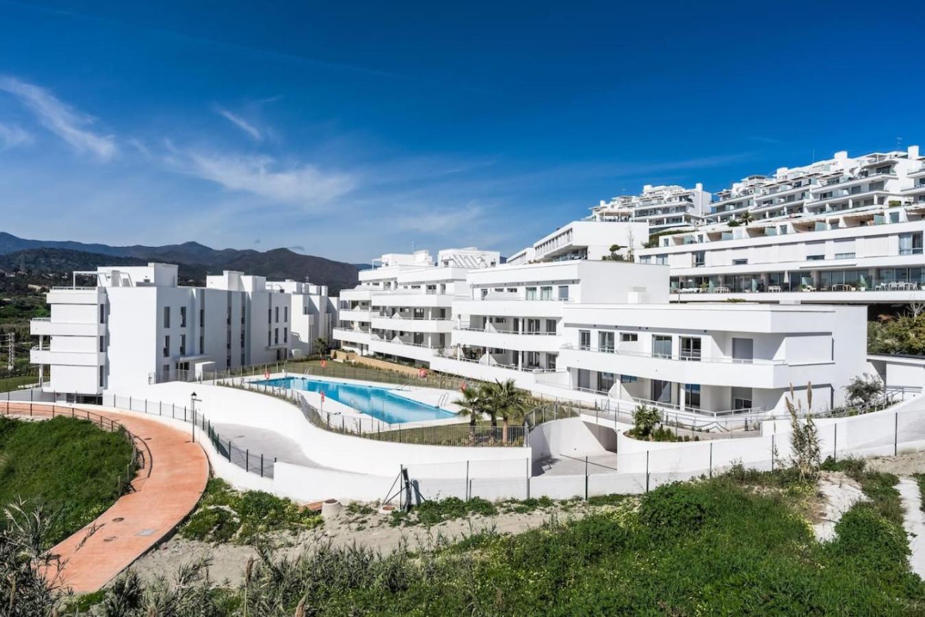 Apartment 2br Oceana Gardens Amazing Views Luxury *