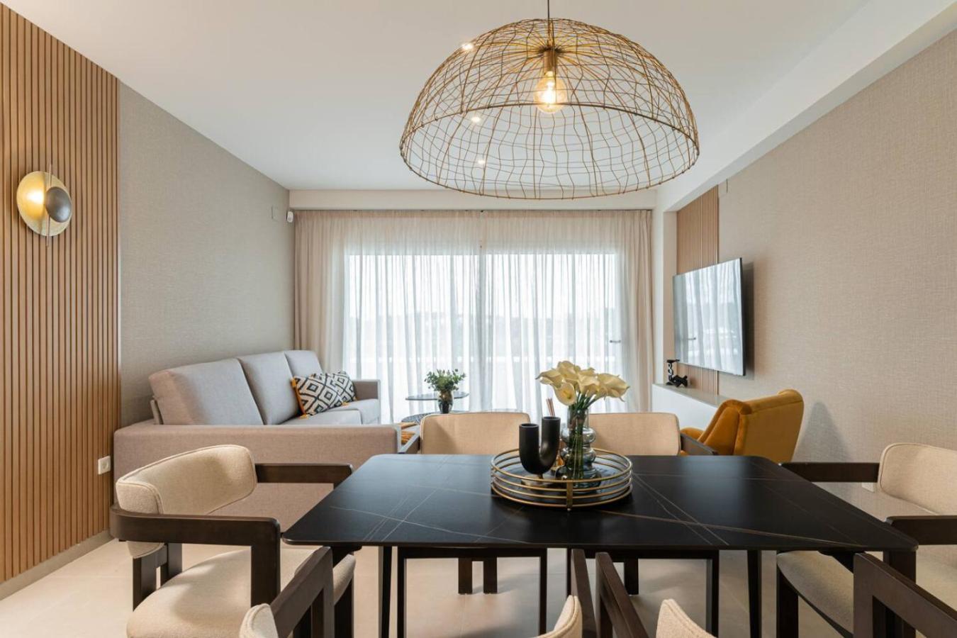Luxueus Apt. With Panoramic View - Oceana Gardens Apartment