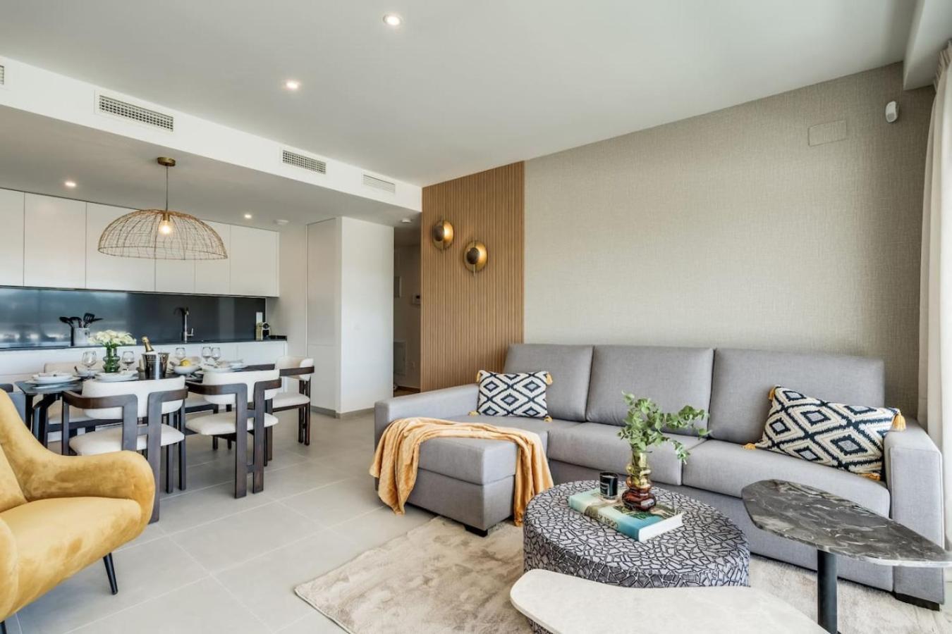 Apartment Luxueus Apt. With Panoramic View - Oceana Gardens