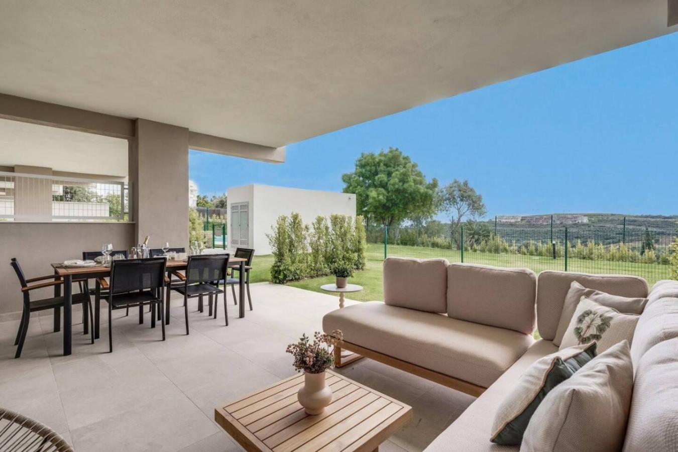 Apartment 2br Sunny Golf Apt. Tuin Met Golfbaan Uitzicht