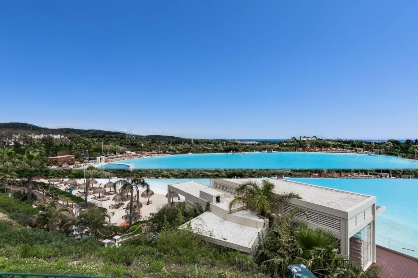 2br Sunny Golf Apt. Tuin Met Golfbaan Uitzicht Apartment