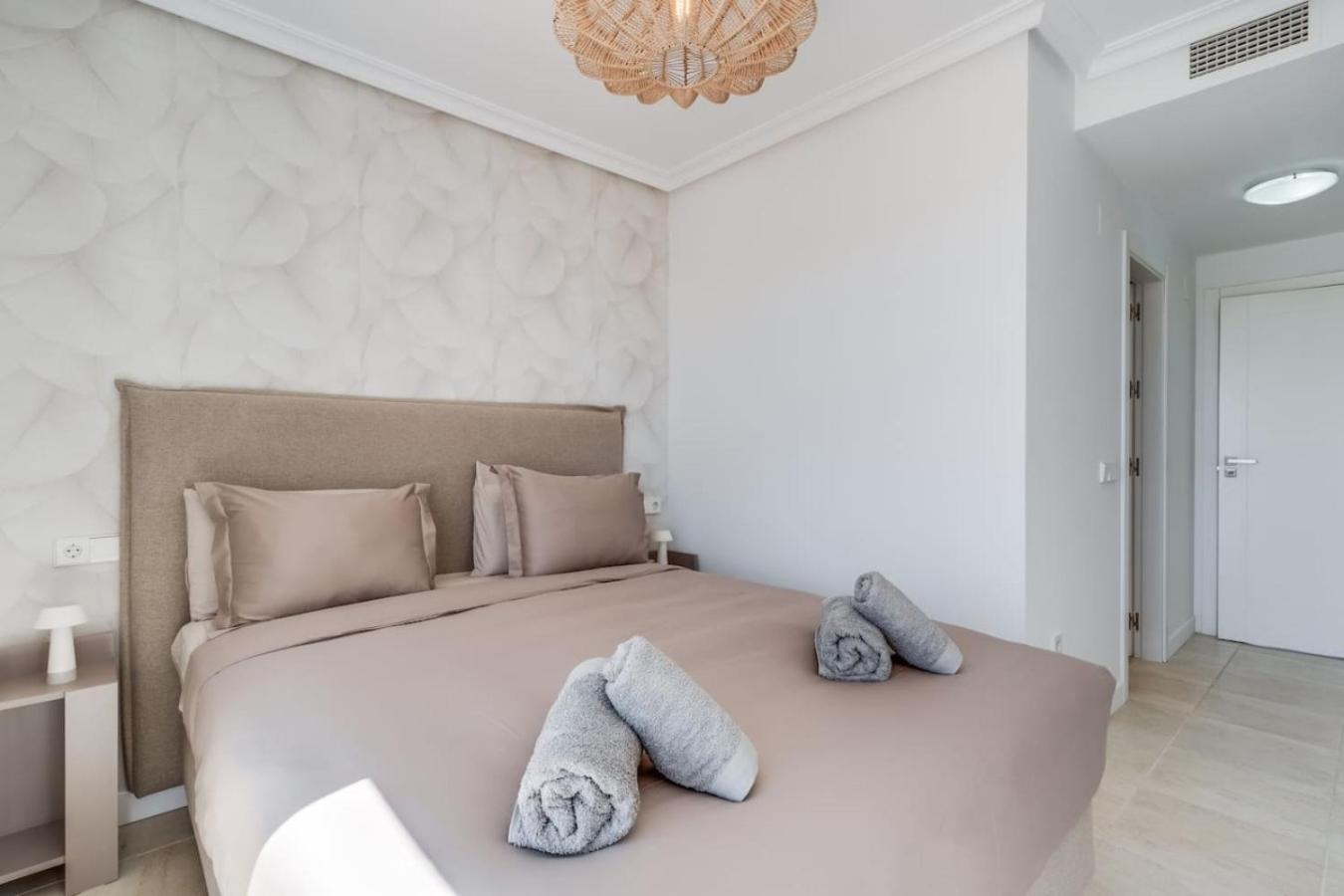 Apartment 2br Sunset Golf With Sea View And Private Terrace Estepona
