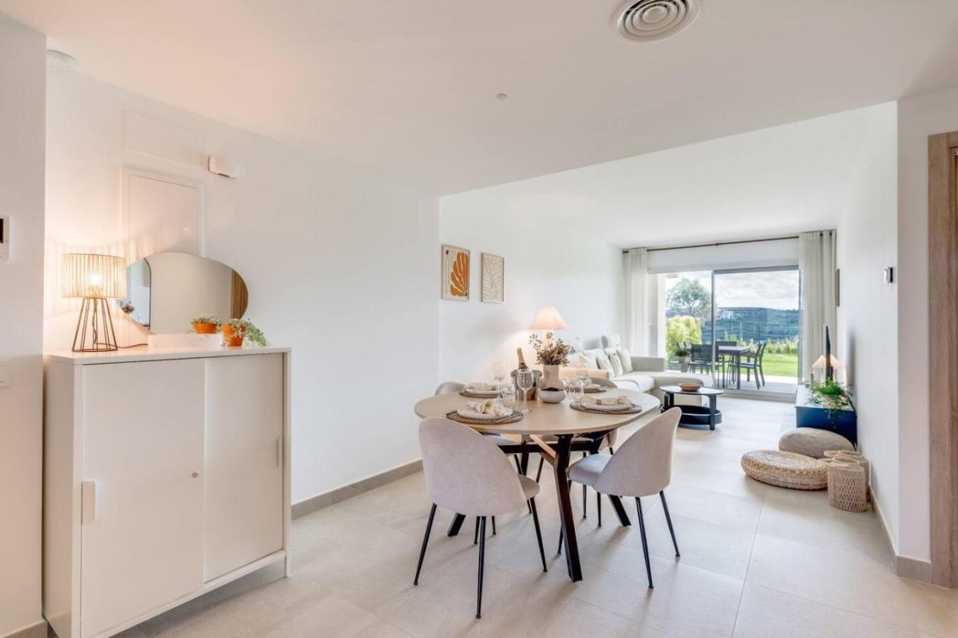 Apartment 2br Sunny Golf Apt. Tuin Met Golfbaan Uitzicht