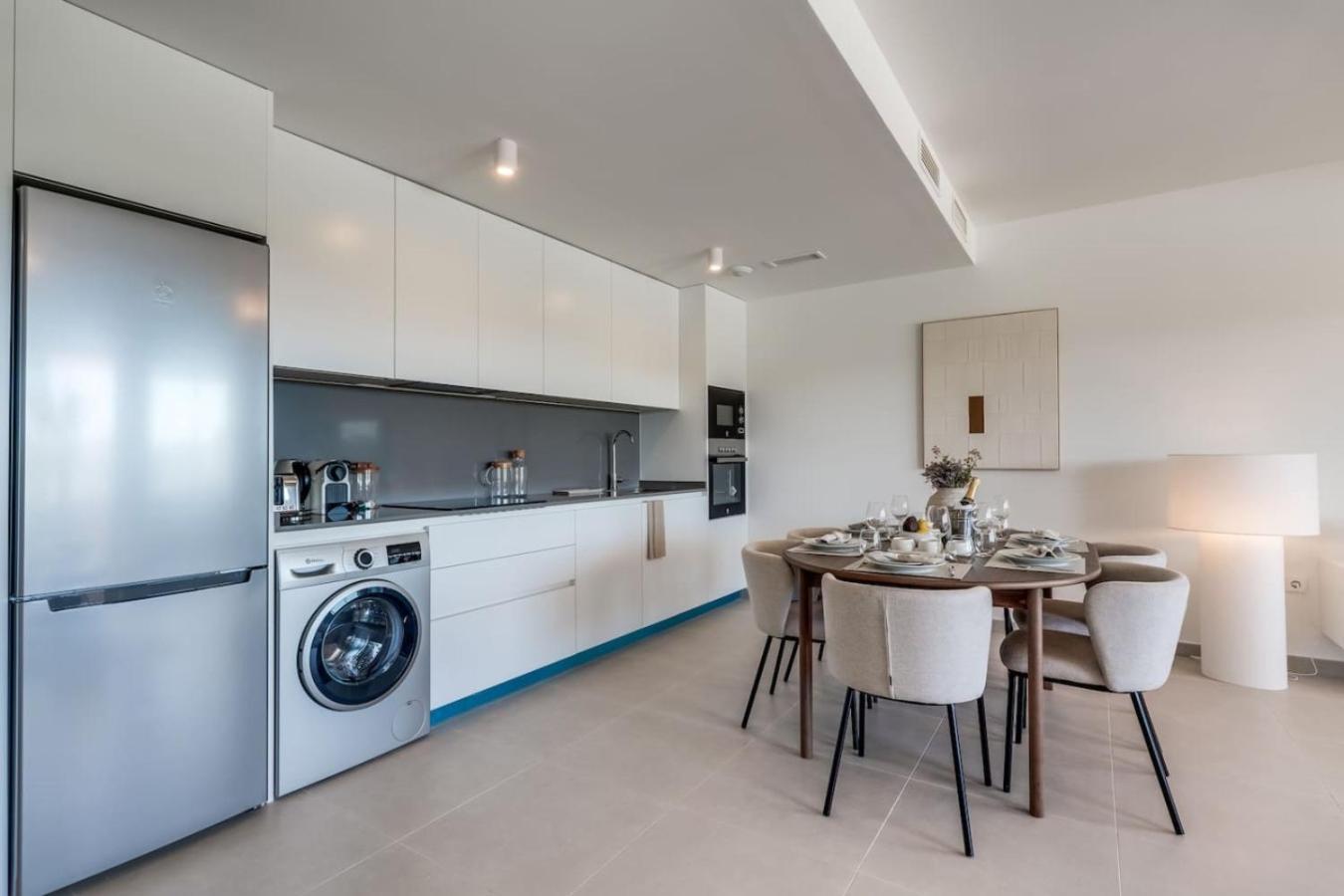 3br With Great Panoramic Views At Oceana Gardens Apartment